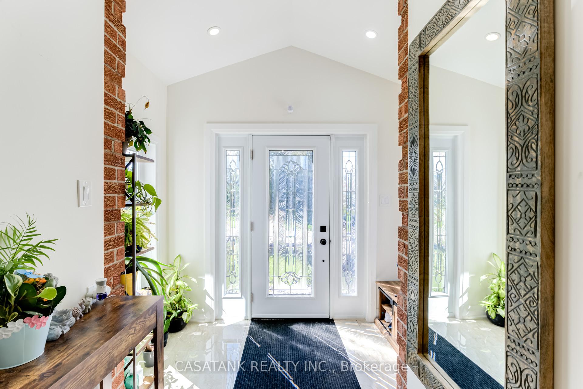 Photo 5 of 11 Peter Street, Amaranth, Rural Amaranth — HOMEH
