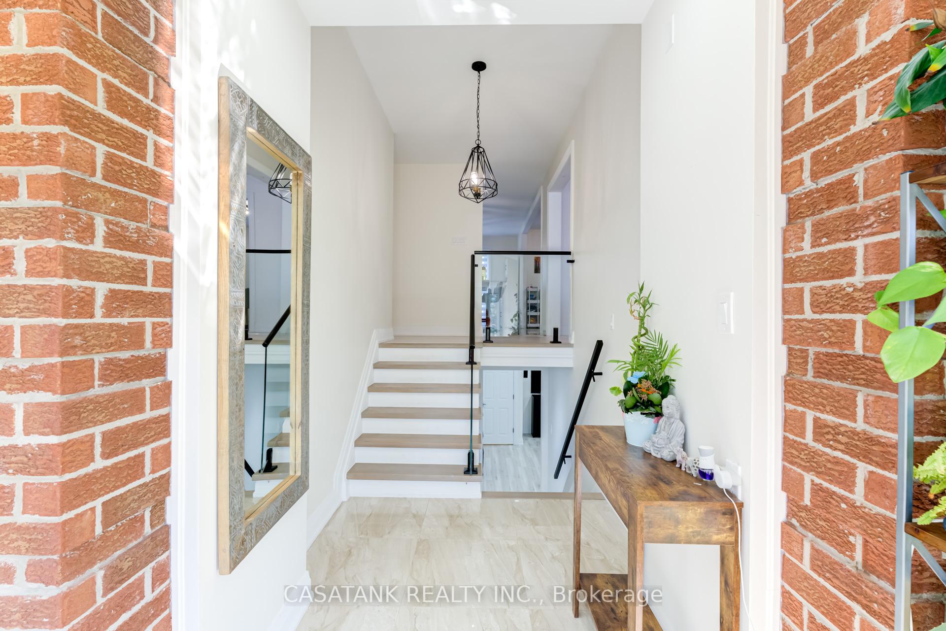 Photo 4 of 11 Peter Street, Amaranth, Rural Amaranth — HOMEH