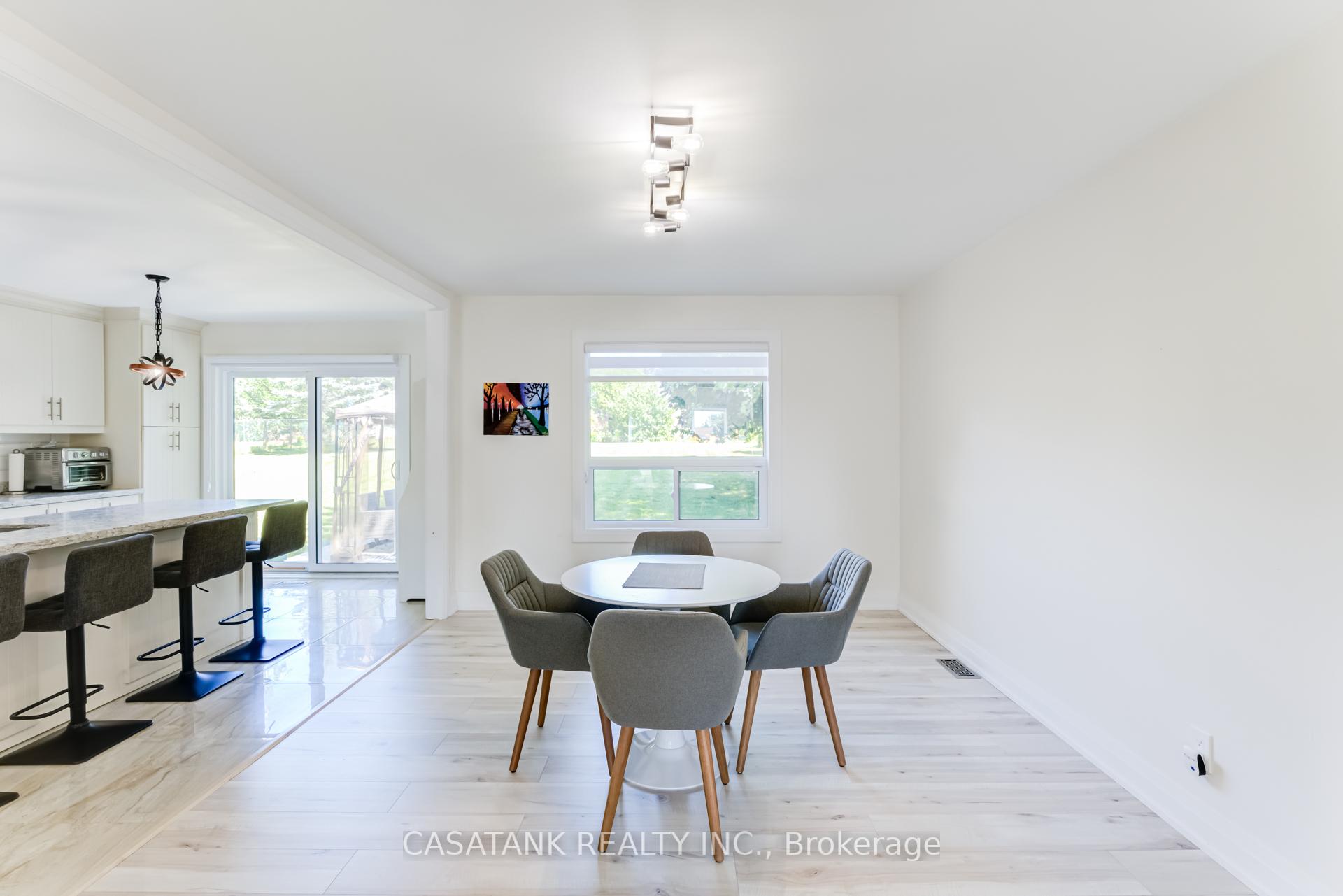 Photo 11 of 11 Peter Street, Amaranth, Rural Amaranth — HOMEH