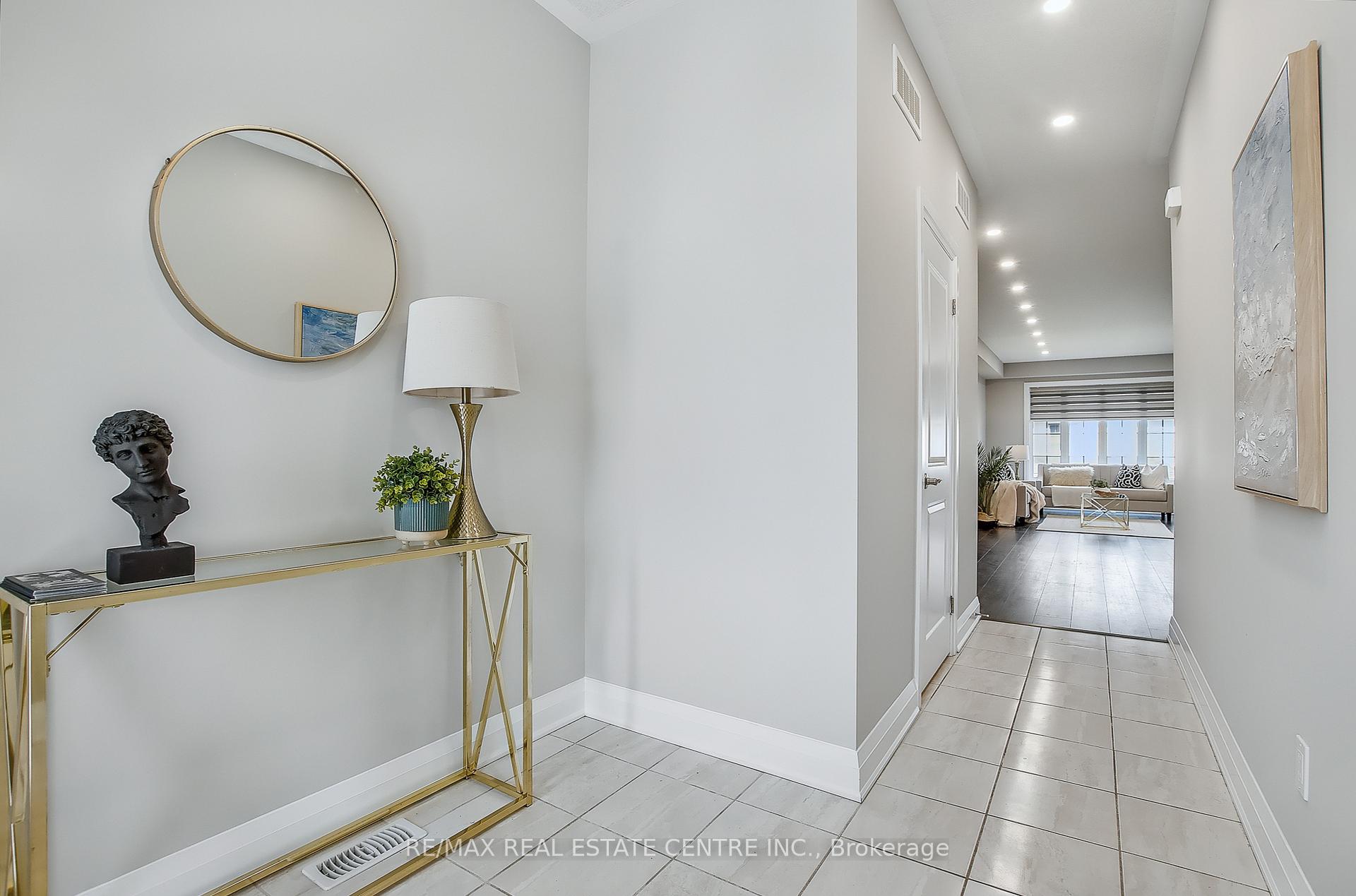 Photo 3 of 291 Raspberry Place, Waterloo — HOMEH