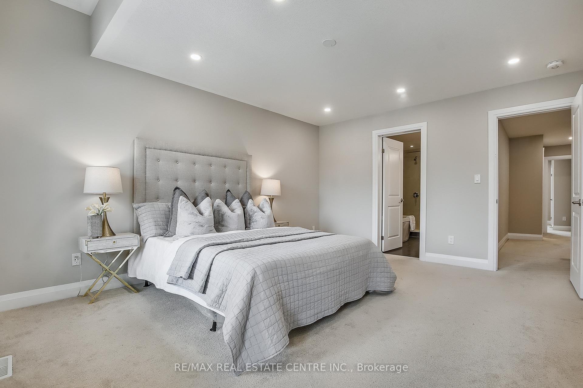 Photo 18 of 291 Raspberry Place, Waterloo — HOMEH