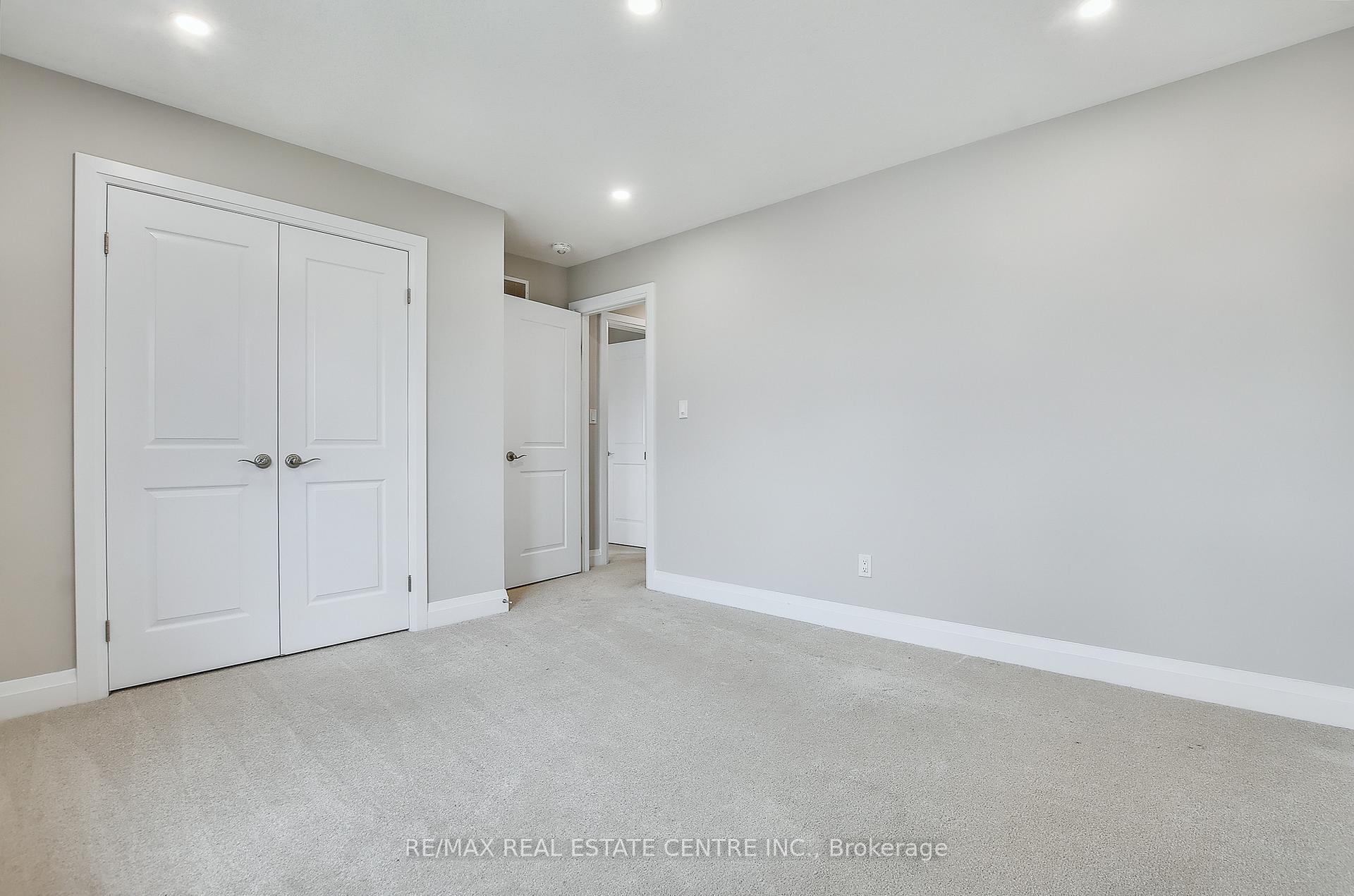 Photo 23 of 291 Raspberry Place, Waterloo — HOMEH