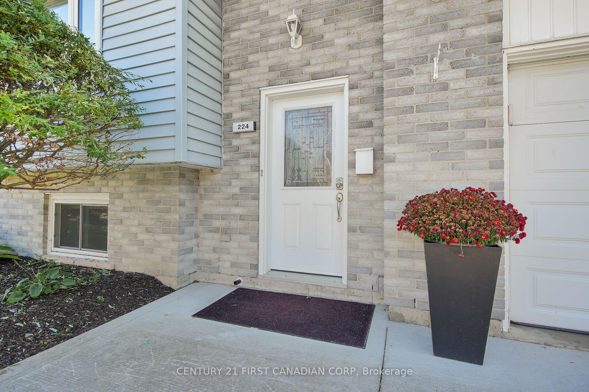 Photo 5 of 224 Munroe Street, West Elgin, West Lorne — HOMEH