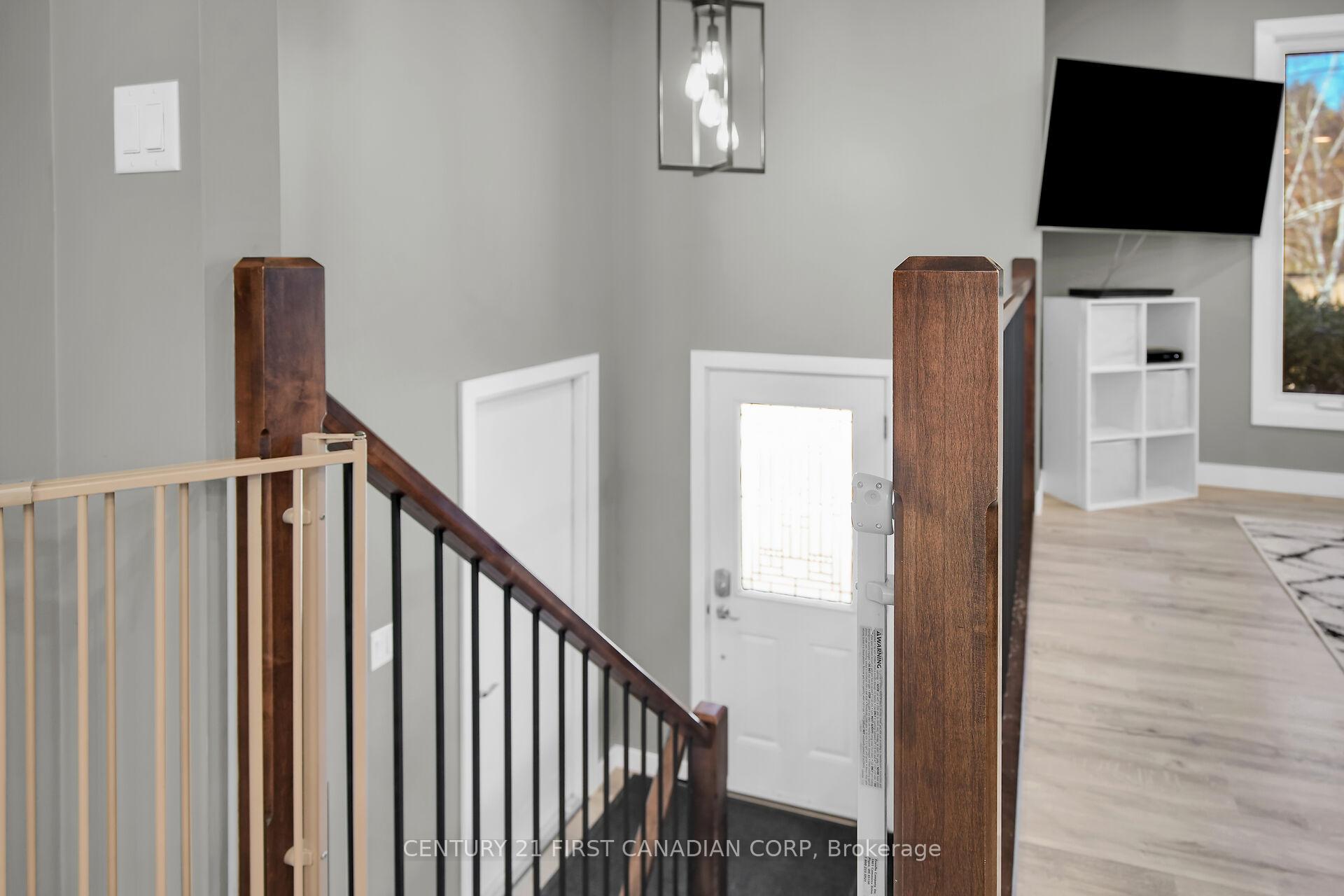 Photo 6 of 224 Munroe Street, West Elgin, West Lorne — HOMEH