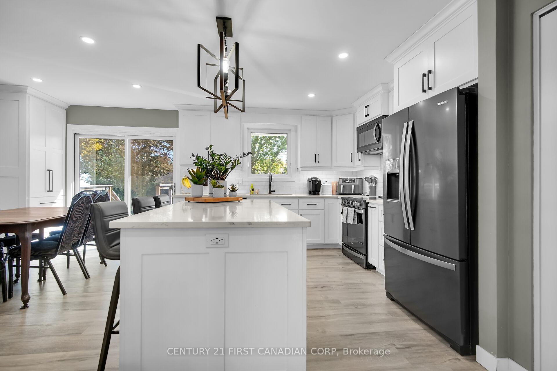 Photo 7 of 224 Munroe Street, West Elgin, West Lorne — HOMEH