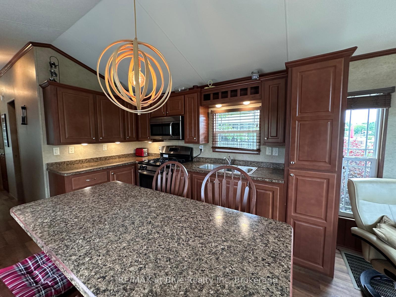 Photo 13 of Unit T 112, 7489 Sideroad 5, Wellington North, Rural Wellington North — HOMEH