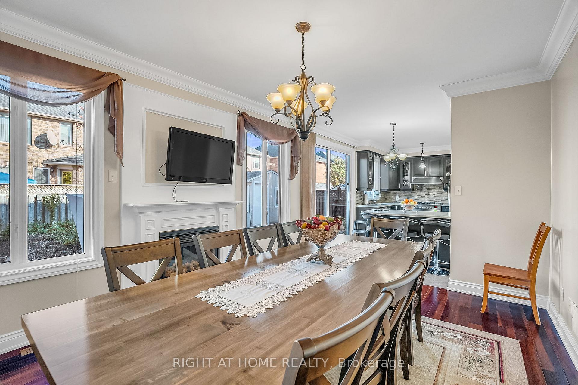 Photo 7 of 421 John Deisman Boulevard, Vaughan, Vellore Village — HOMEH