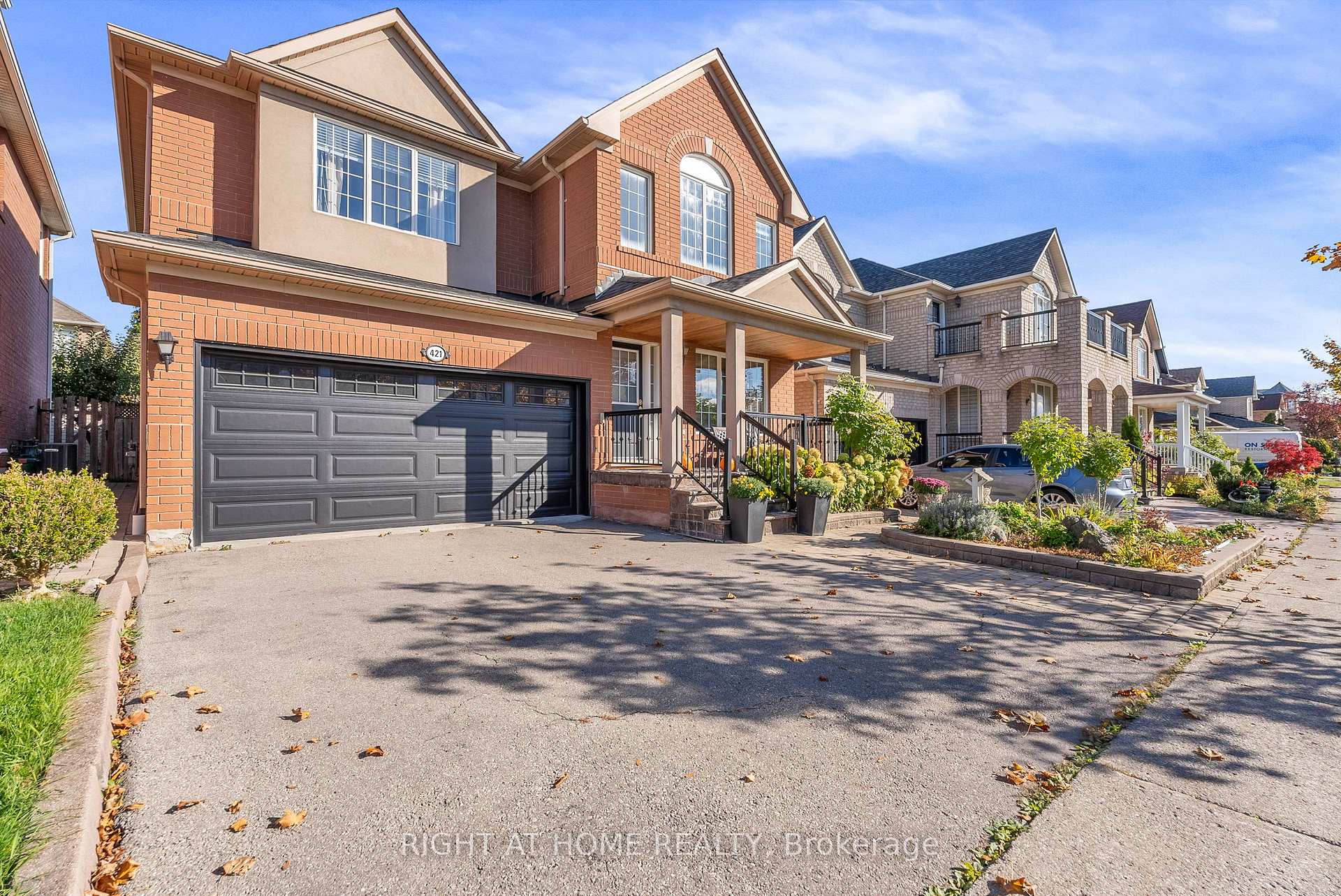 Photo 17 of 421 John Deisman Boulevard, Vaughan, Vellore Village — HOMEH