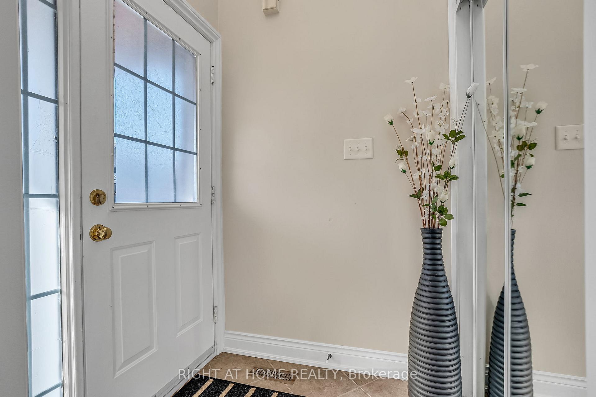 Photo 18 of 421 John Deisman Boulevard, Vaughan, Vellore Village — HOMEH
