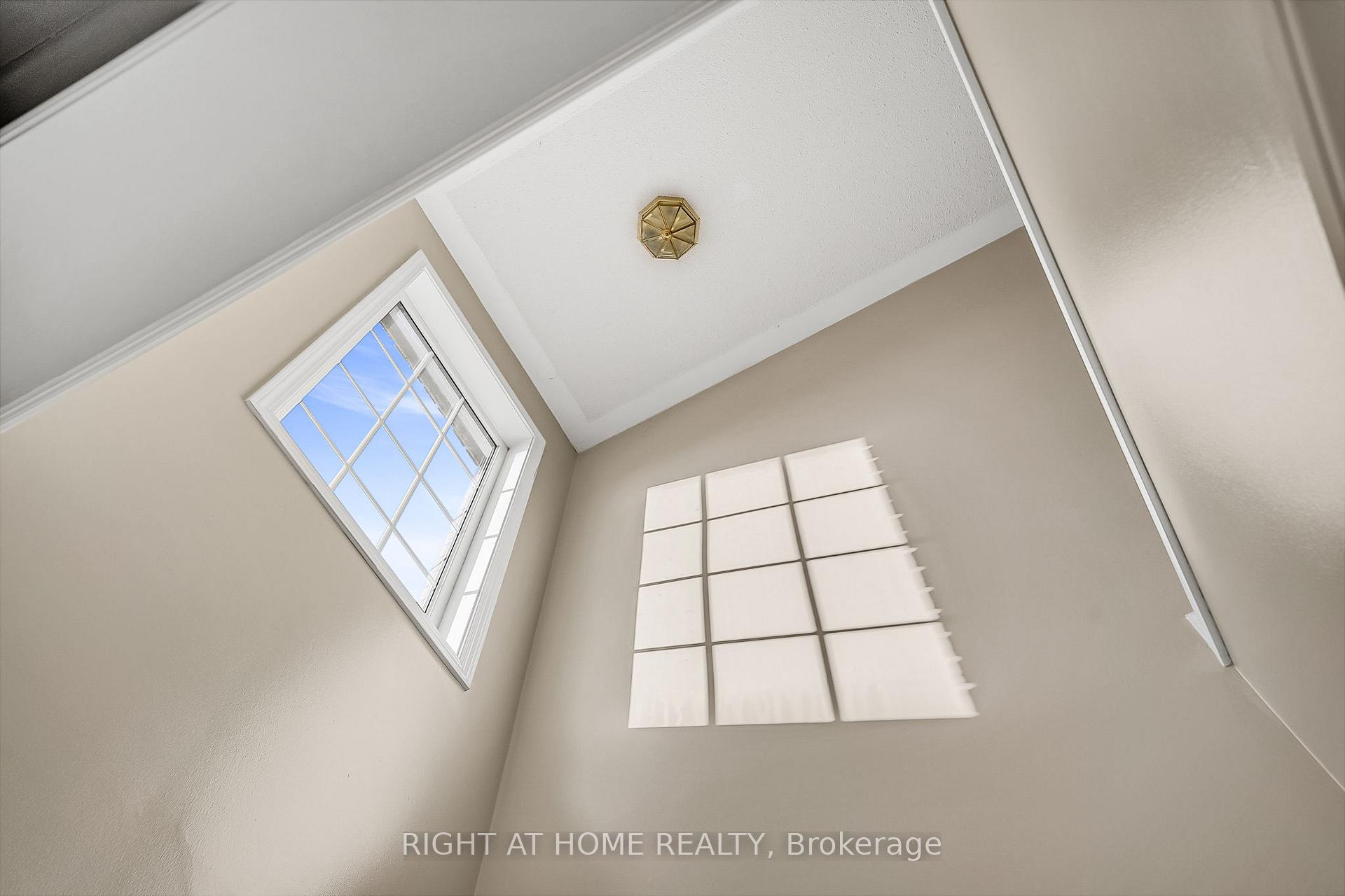 Photo 19 of 421 John Deisman Boulevard, Vaughan, Vellore Village — HOMEH