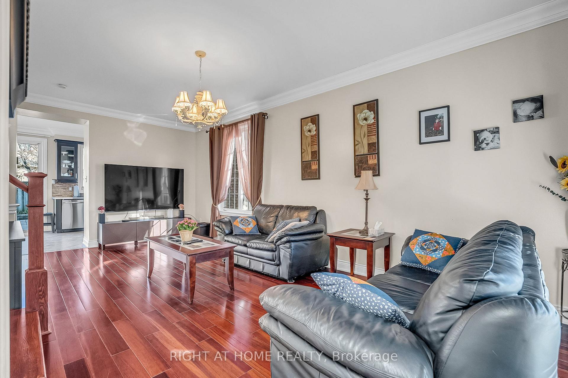 Photo 20 of 421 John Deisman Boulevard, Vaughan, Vellore Village — HOMEH