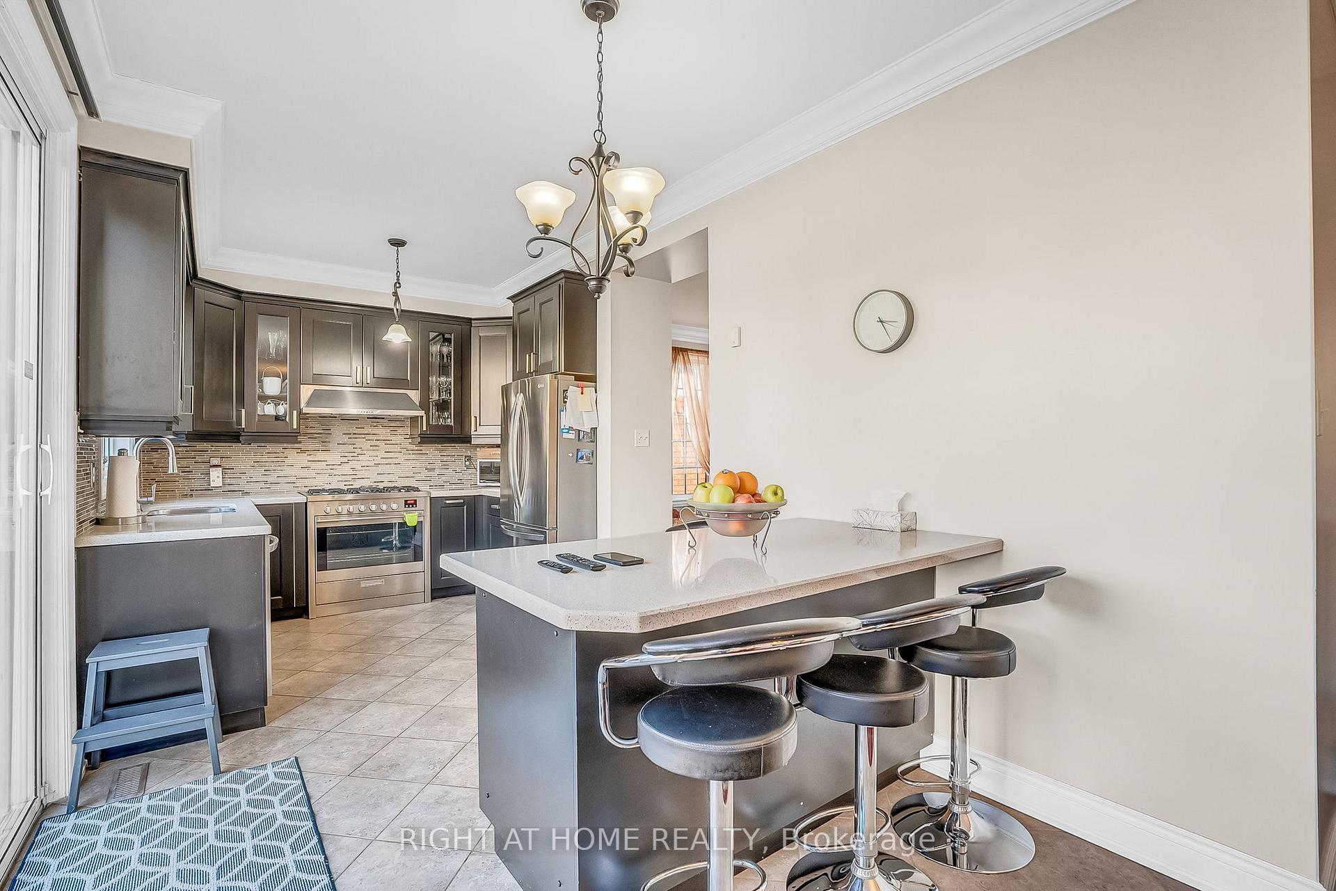 Photo 27 of 421 John Deisman Boulevard, Vaughan, Vellore Village — HOMEH