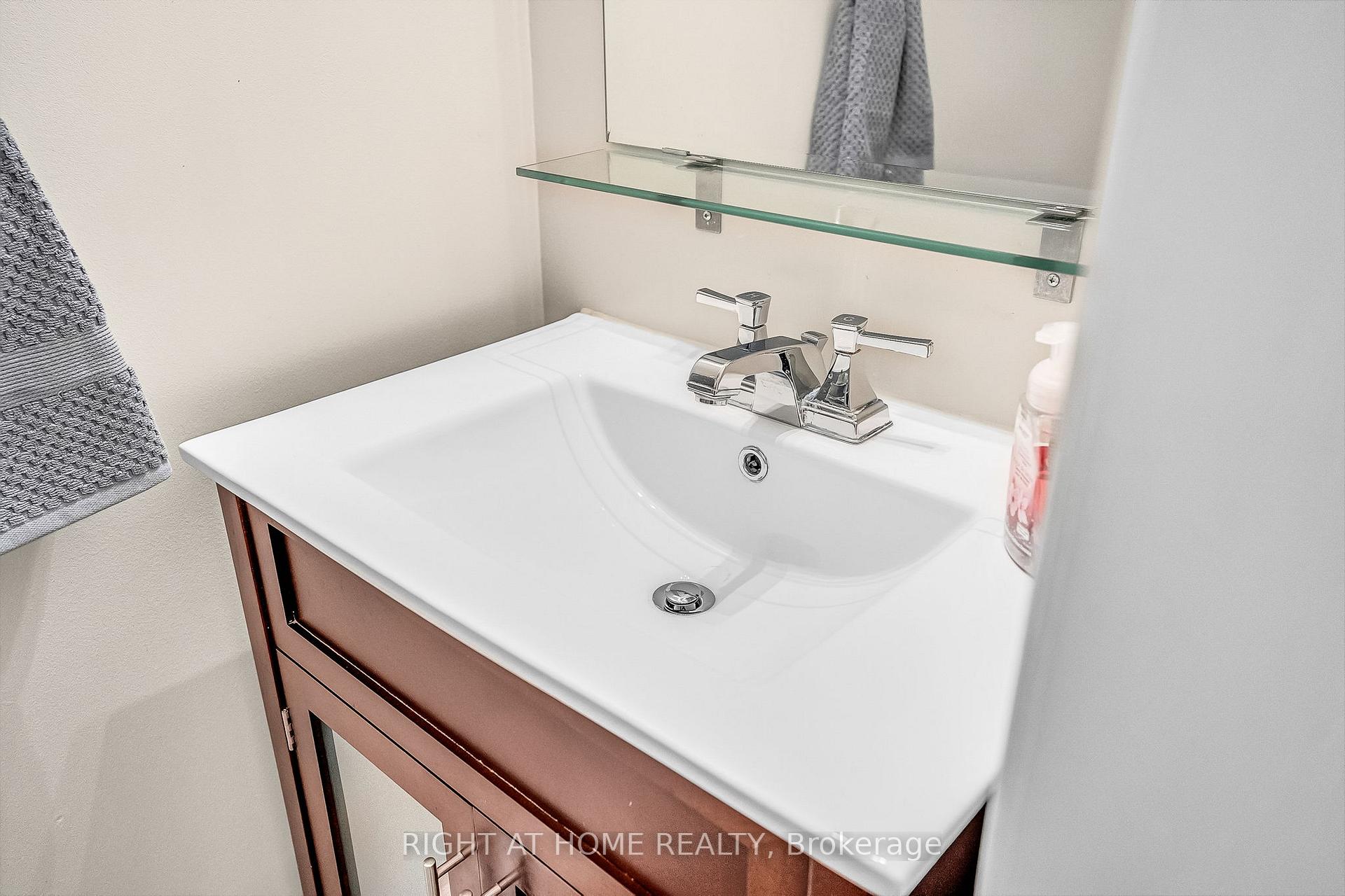 Photo 30 of 421 John Deisman Boulevard, Vaughan, Vellore Village — HOMEH