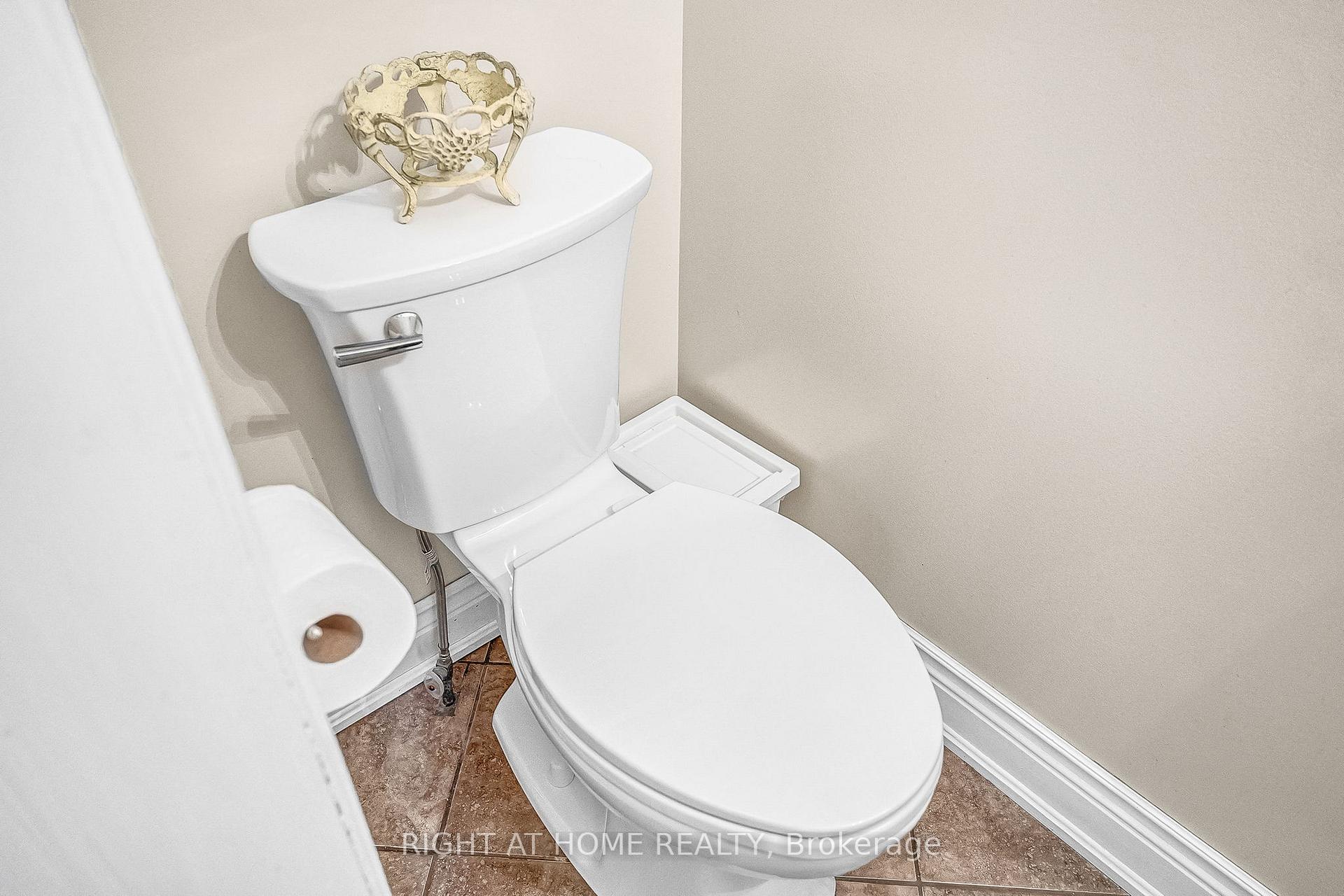 Photo 31 of 421 John Deisman Boulevard, Vaughan, Vellore Village — HOMEH