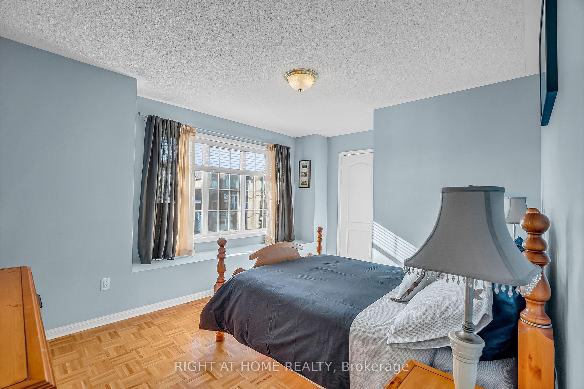 Photo 37 of 421 John Deisman Boulevard, Vaughan, Vellore Village — HOMEH