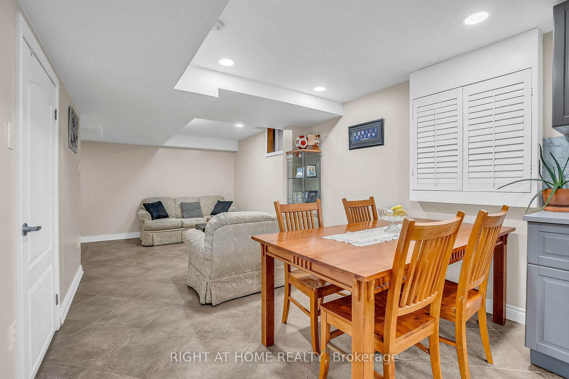 Photo 48 of 421 John Deisman Boulevard, Vaughan, Vellore Village — HOMEH