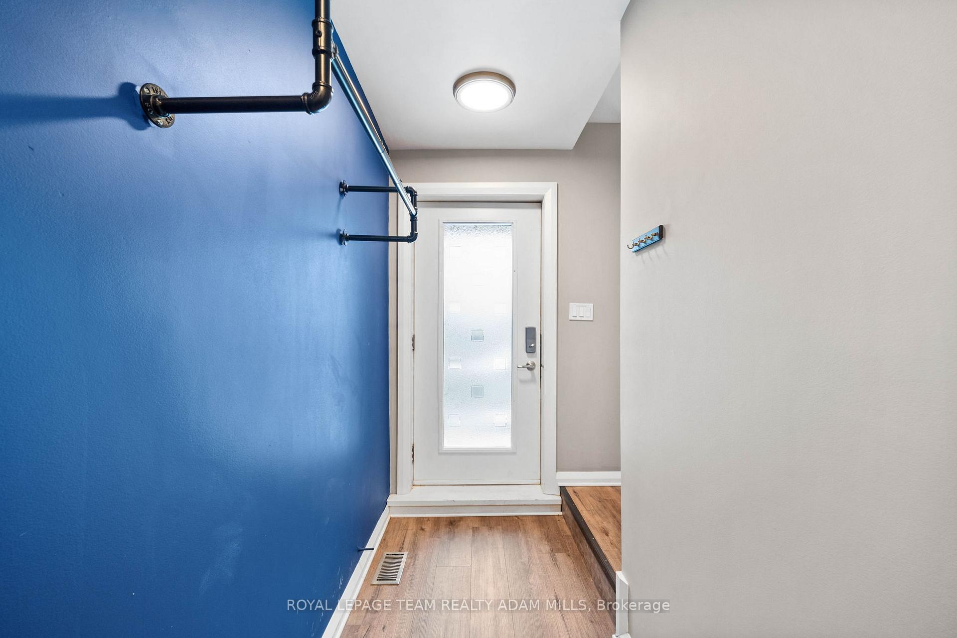 Photo 5 of Unit B, 469 Booth Street, Ottawa, West Centre Town — HOMEH