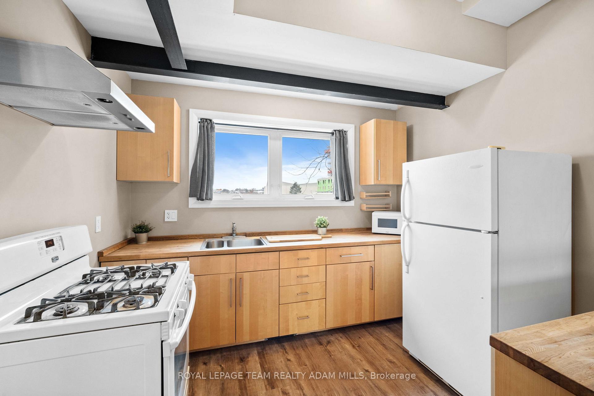 Photo 8 of Unit B, 469 Booth Street, Ottawa, West Centre Town — HOMEH