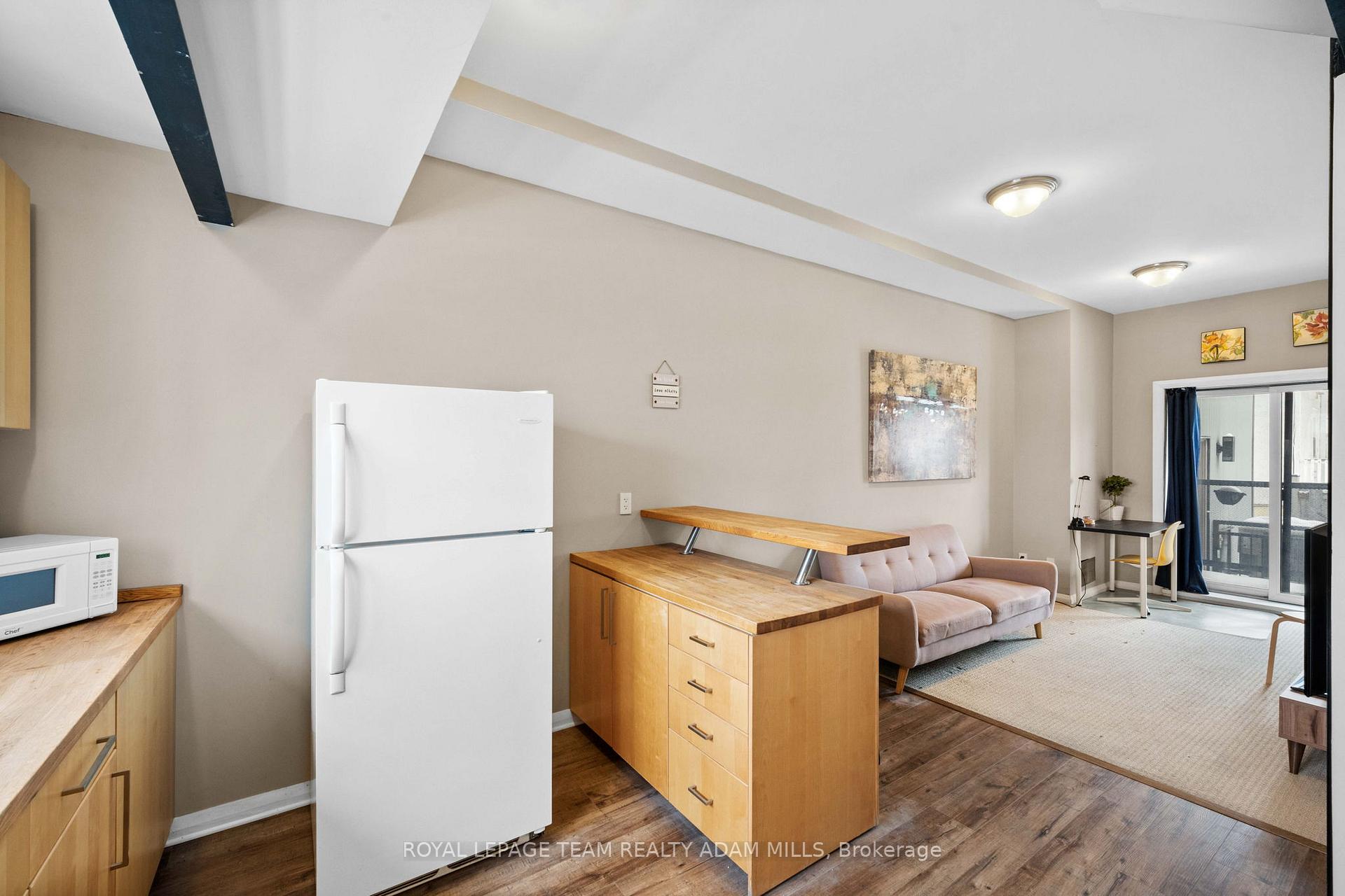 Photo 11 of Unit B, 469 Booth Street, Ottawa, West Centre Town — HOMEH