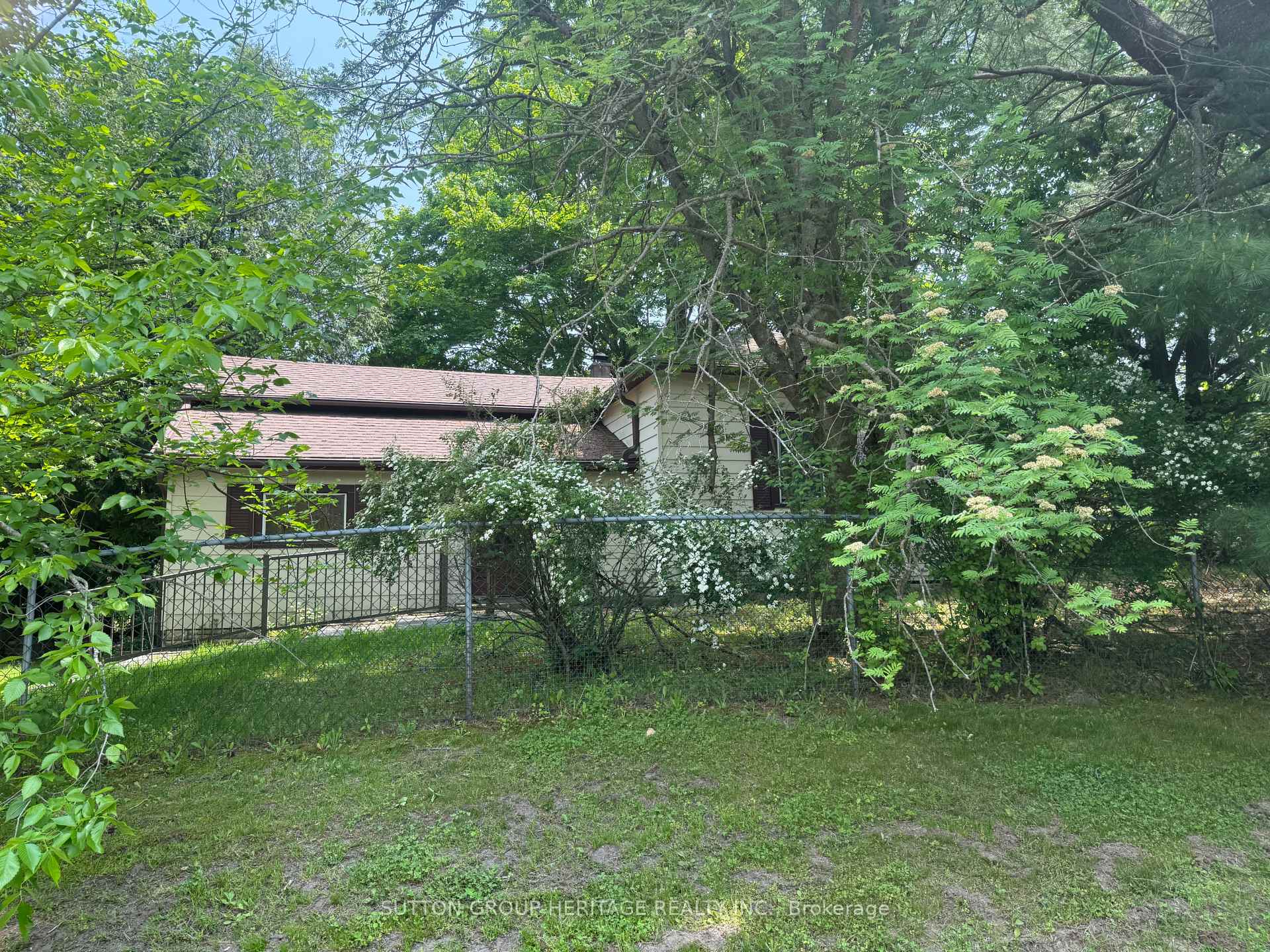 Photo 1 of 131 Cemetery Road, Uxbridge — HOMEH