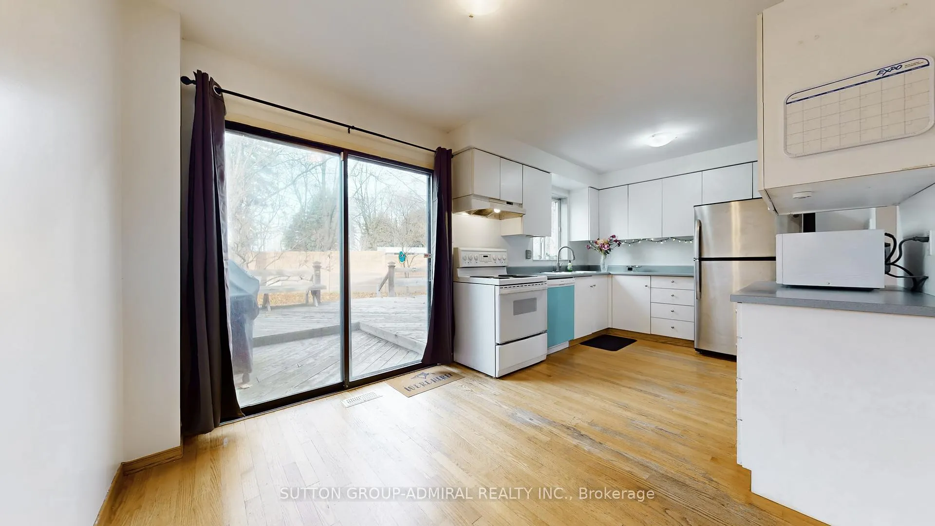 Photo 10 of 93 Patrice Crescent, Vaughan, Crestwood-Springfarm-Yorkhill — HOMEH