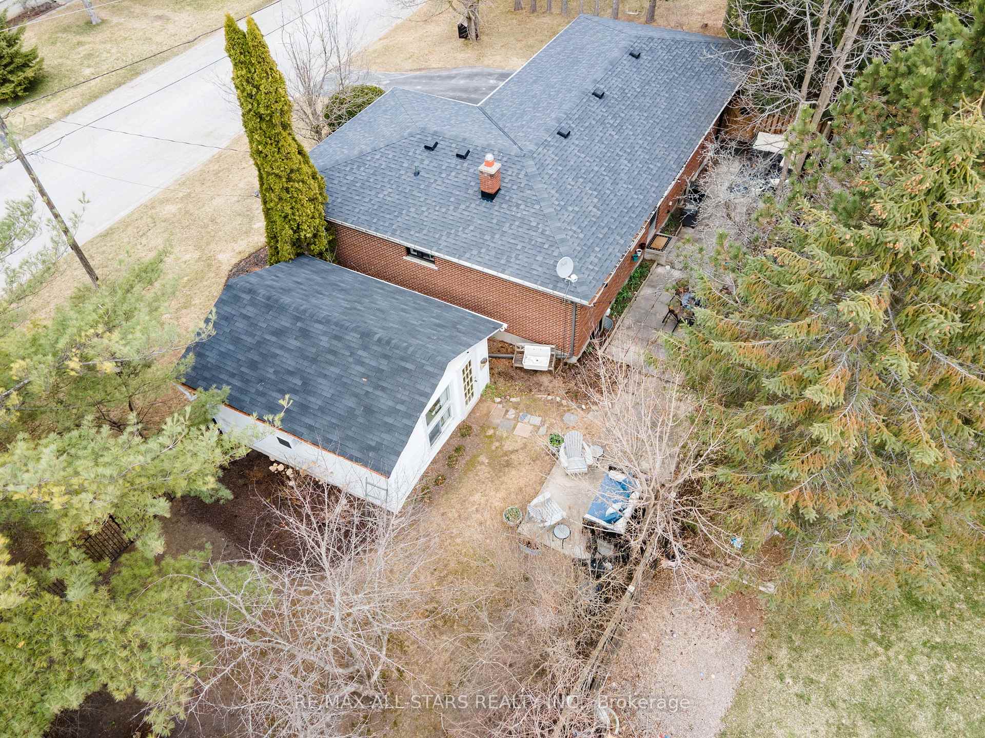 Photo 7 of 12 Joseph Street, Uxbridge — HOMEH
