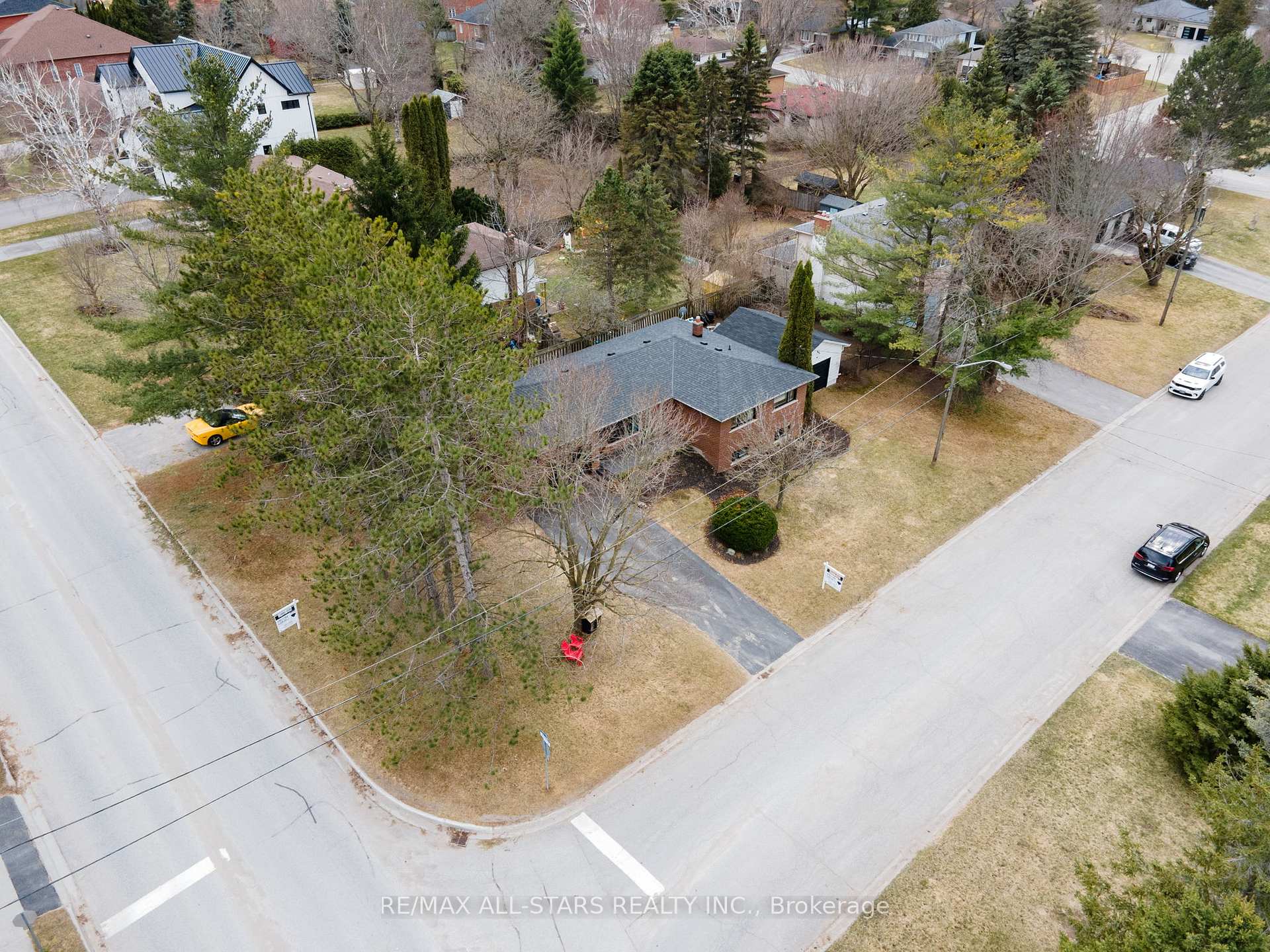 Photo 9 of 12 Joseph Street, Uxbridge — HOMEH