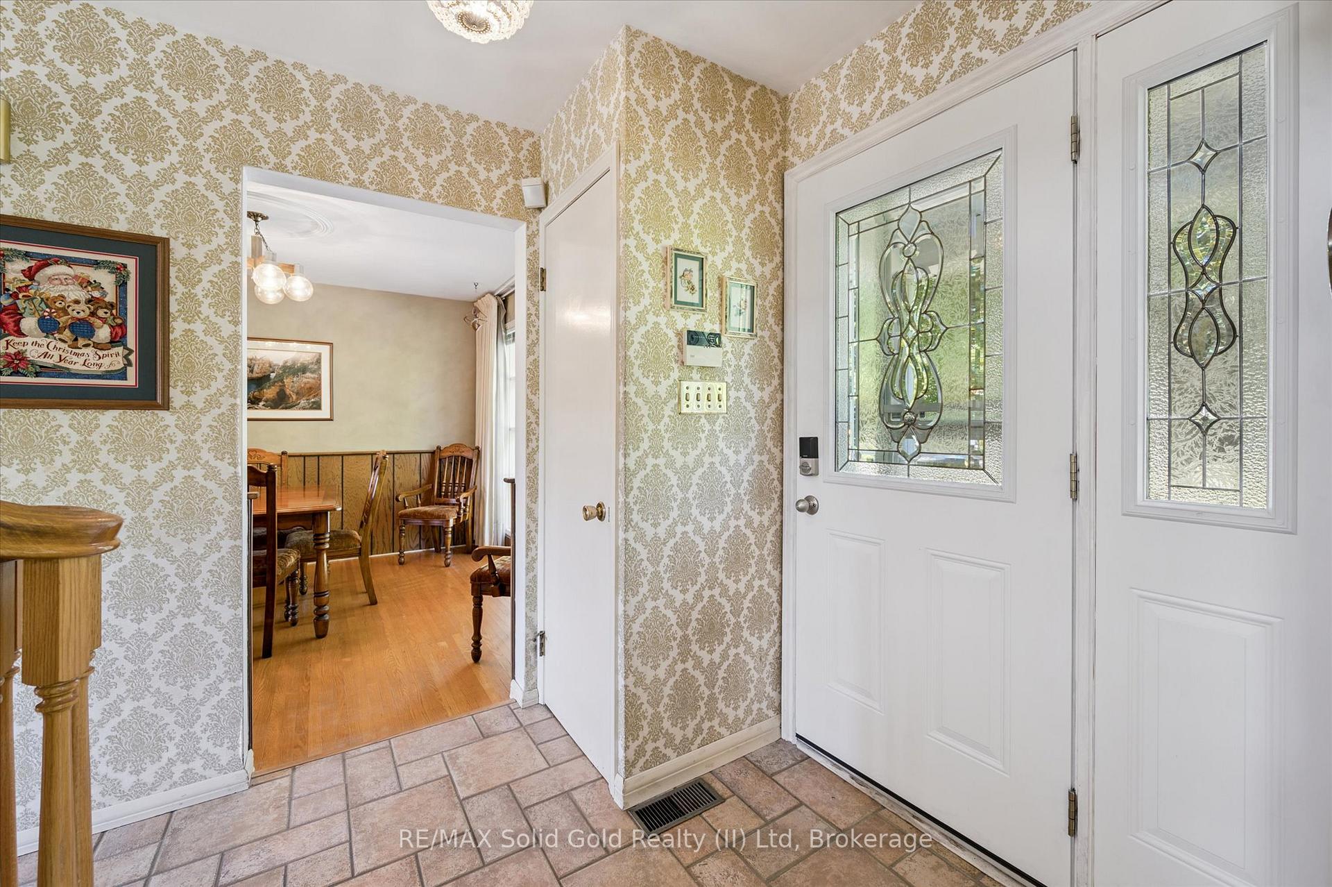 Photo 6 of 141 Weston Place, Waterloo — HOMEH