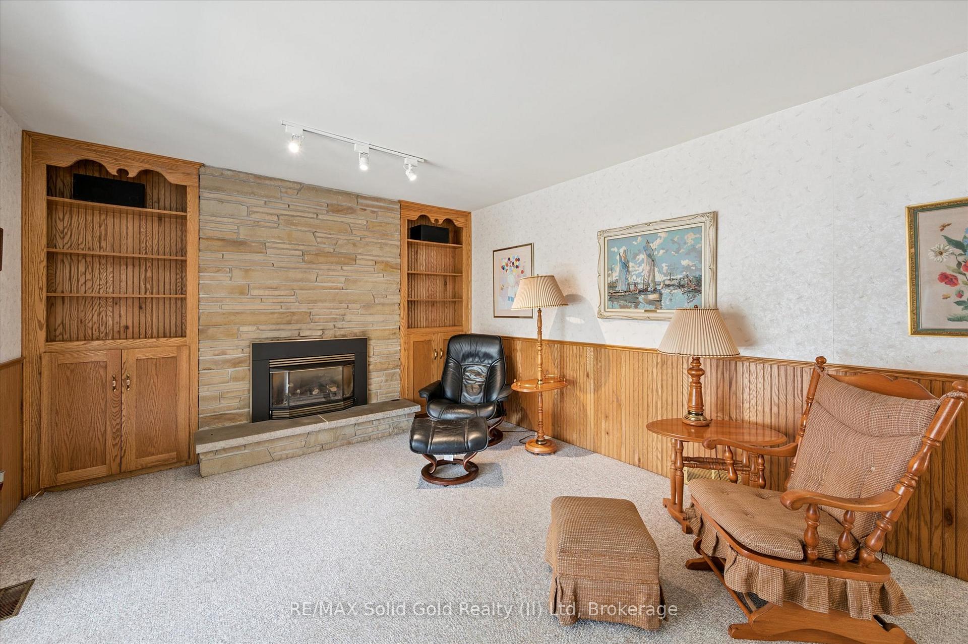 Photo 20 of 141 Weston Place, Waterloo — HOMEH