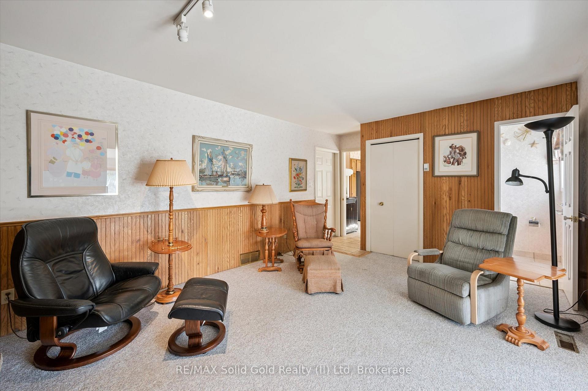 Photo 21 of 141 Weston Place, Waterloo — HOMEH