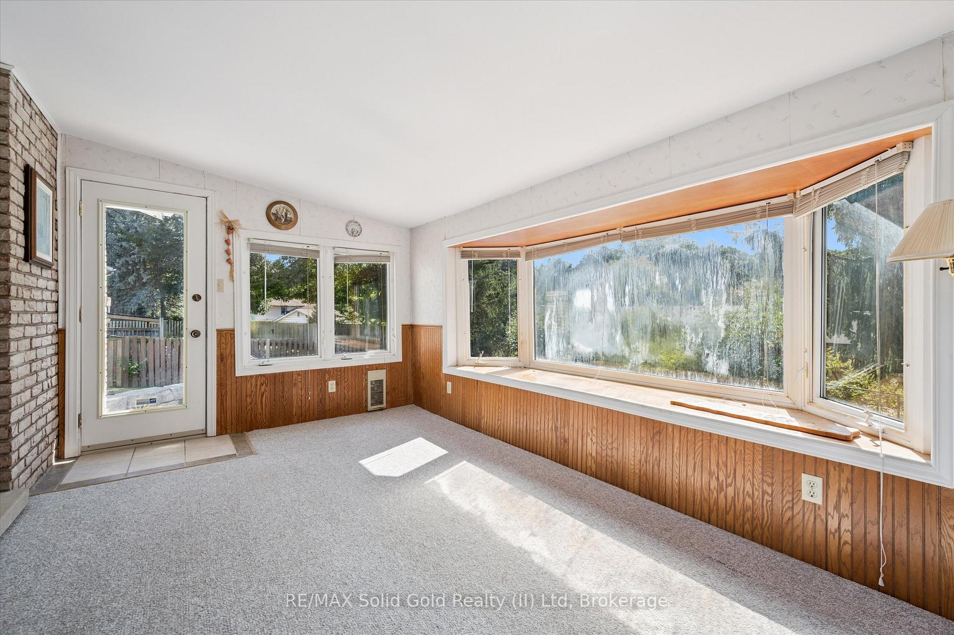 Photo 25 of 141 Weston Place, Waterloo — HOMEH