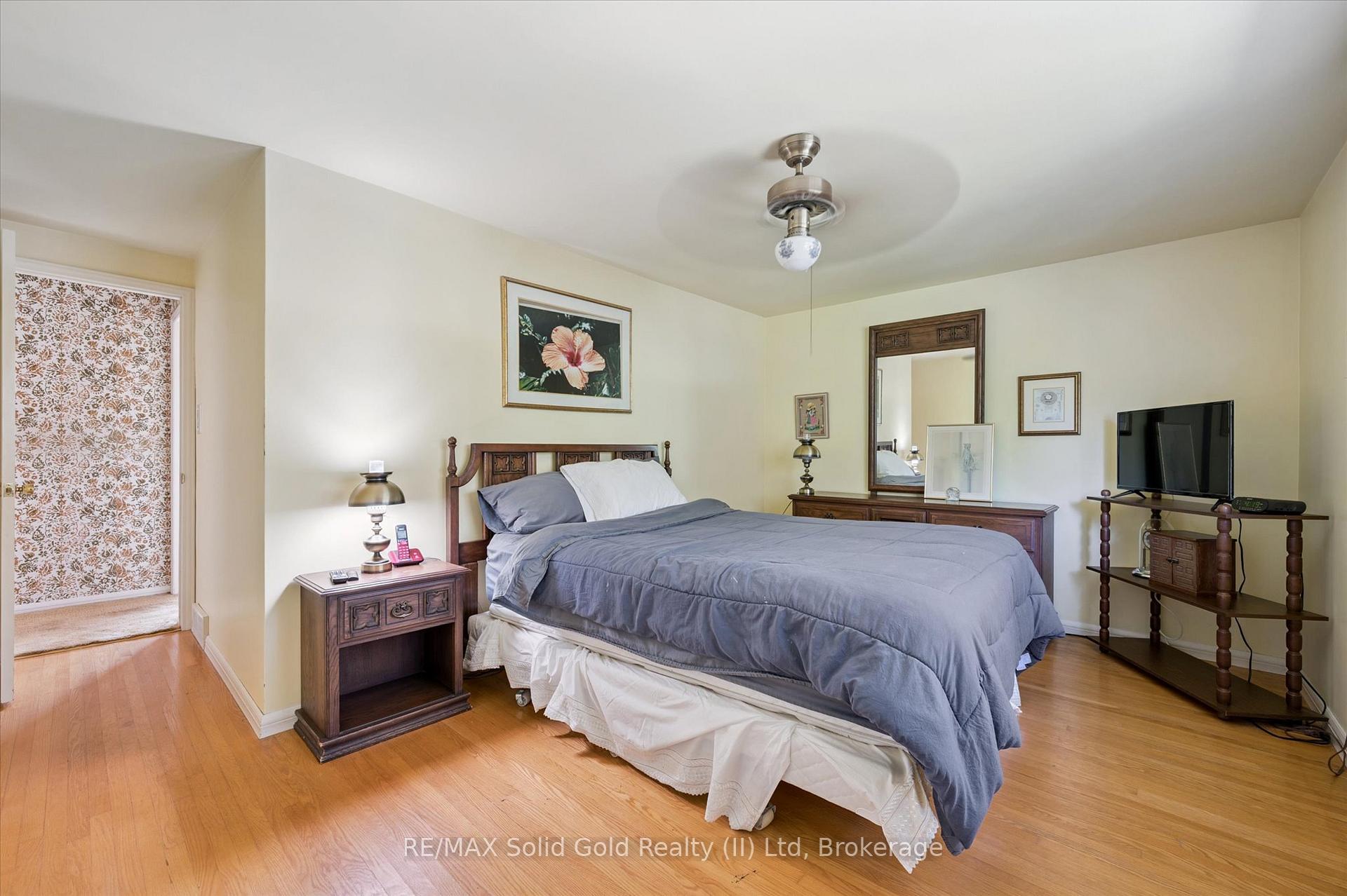 Photo 27 of 141 Weston Place, Waterloo — HOMEH
