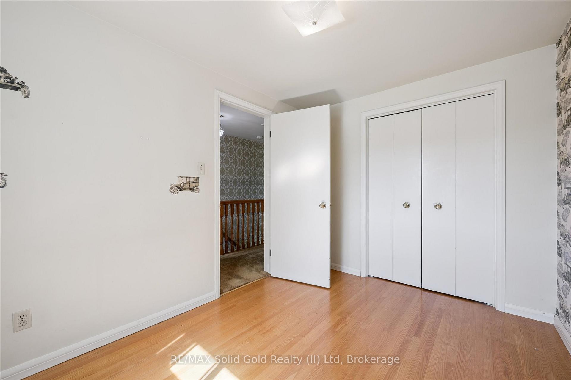 Photo 32 of 141 Weston Place, Waterloo — HOMEH
