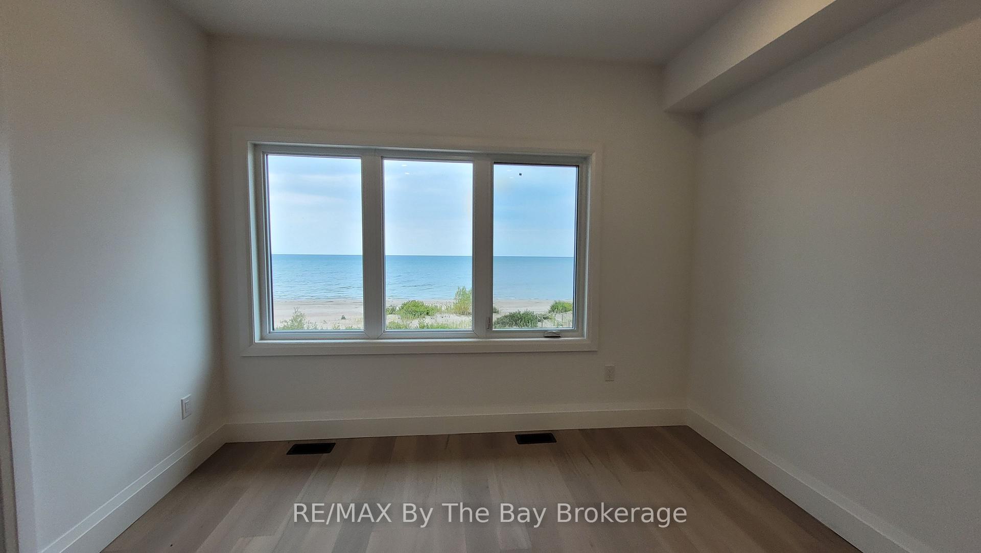 Photo 32 of 9 Julia Circle, Wasaga Beach — HOMEH
