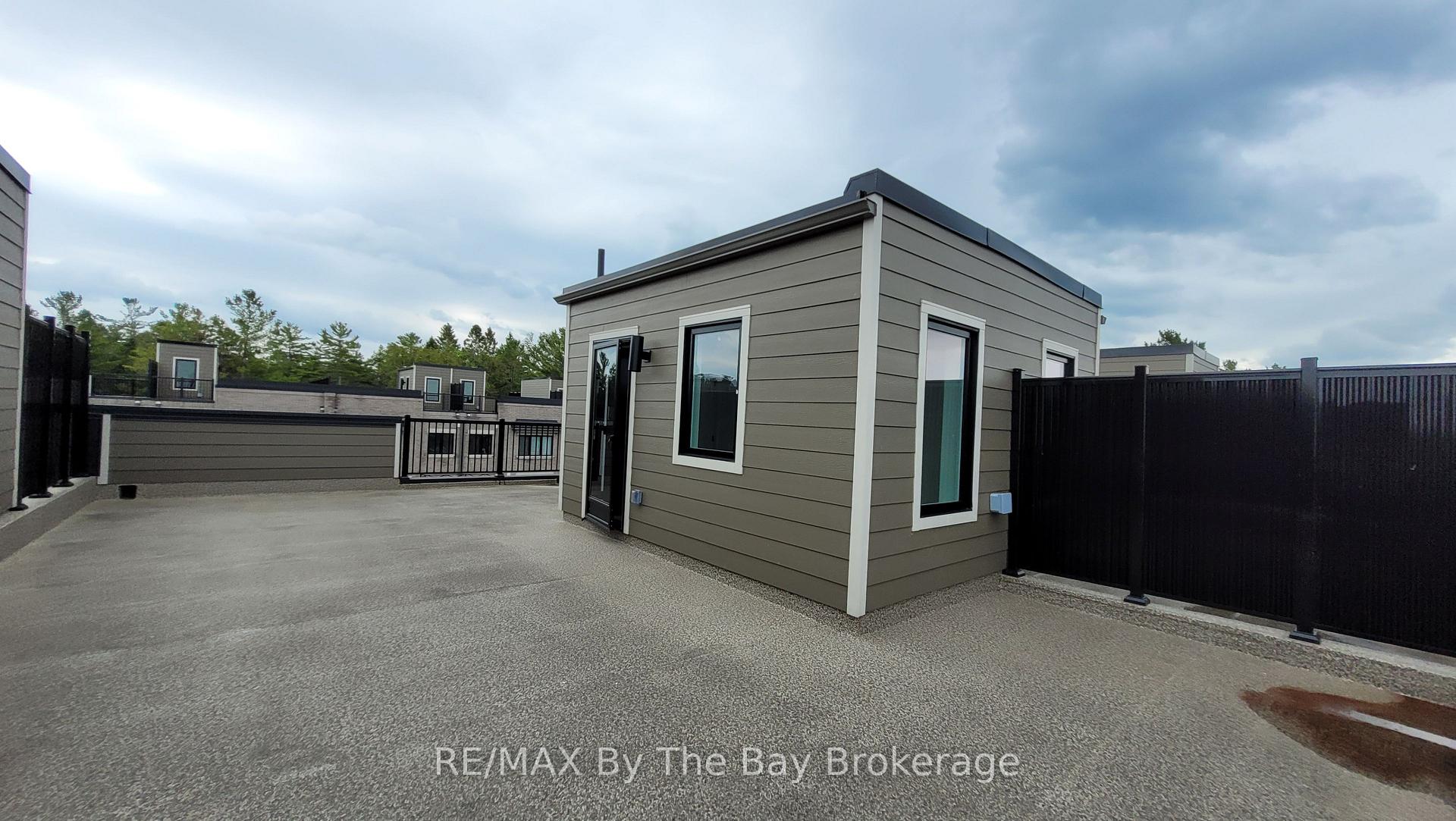 Photo 45 of 9 Julia Circle, Wasaga Beach — HOMEH