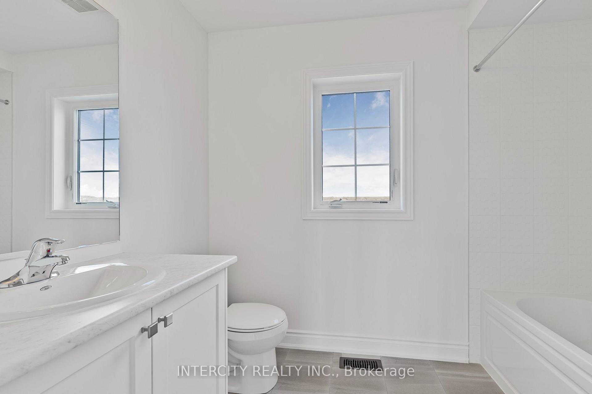 Photo 20 of 9 Avalon Drive, Wasaga Beach — HOMEH