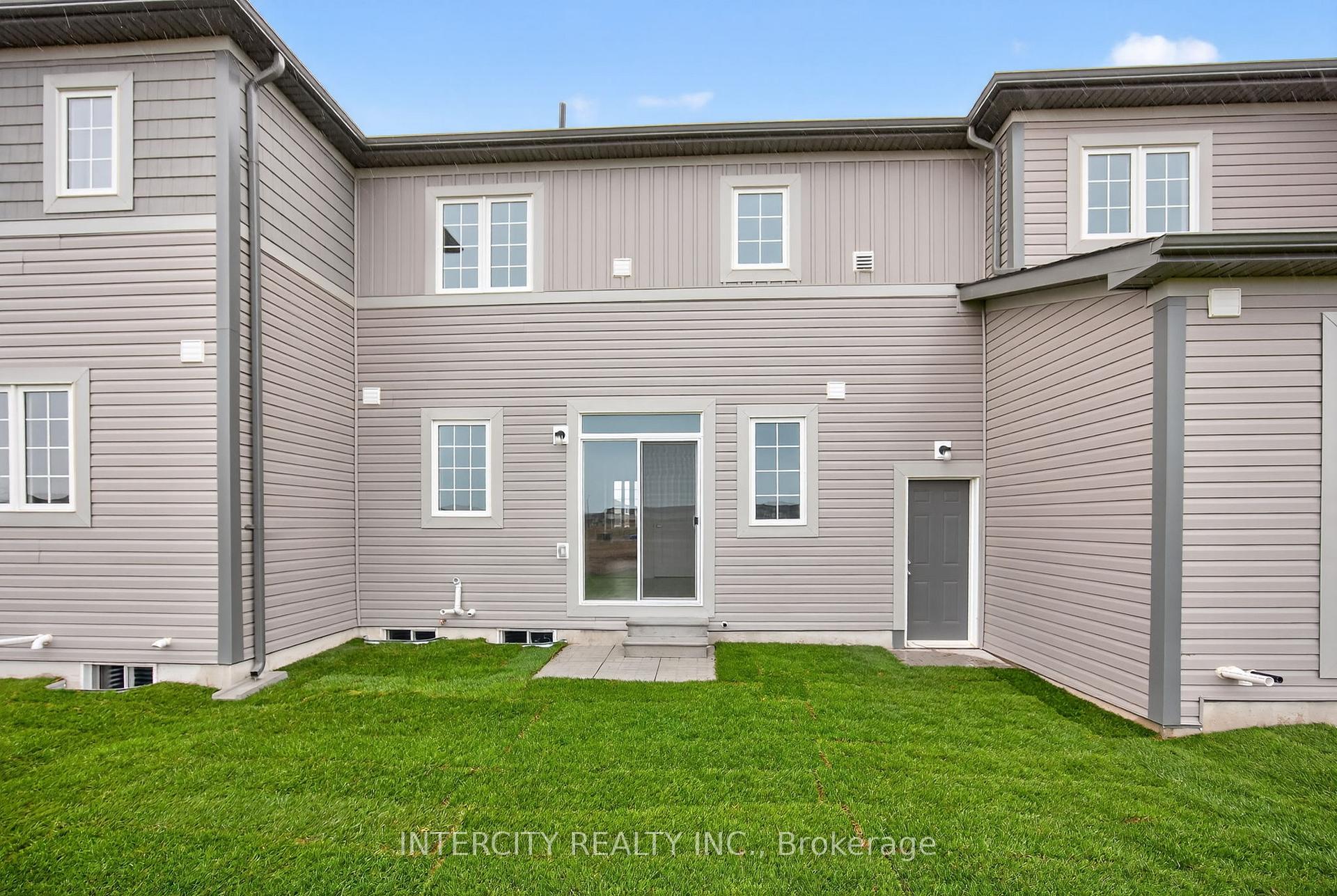 Photo 29 of 9 Avalon Drive, Wasaga Beach — HOMEH