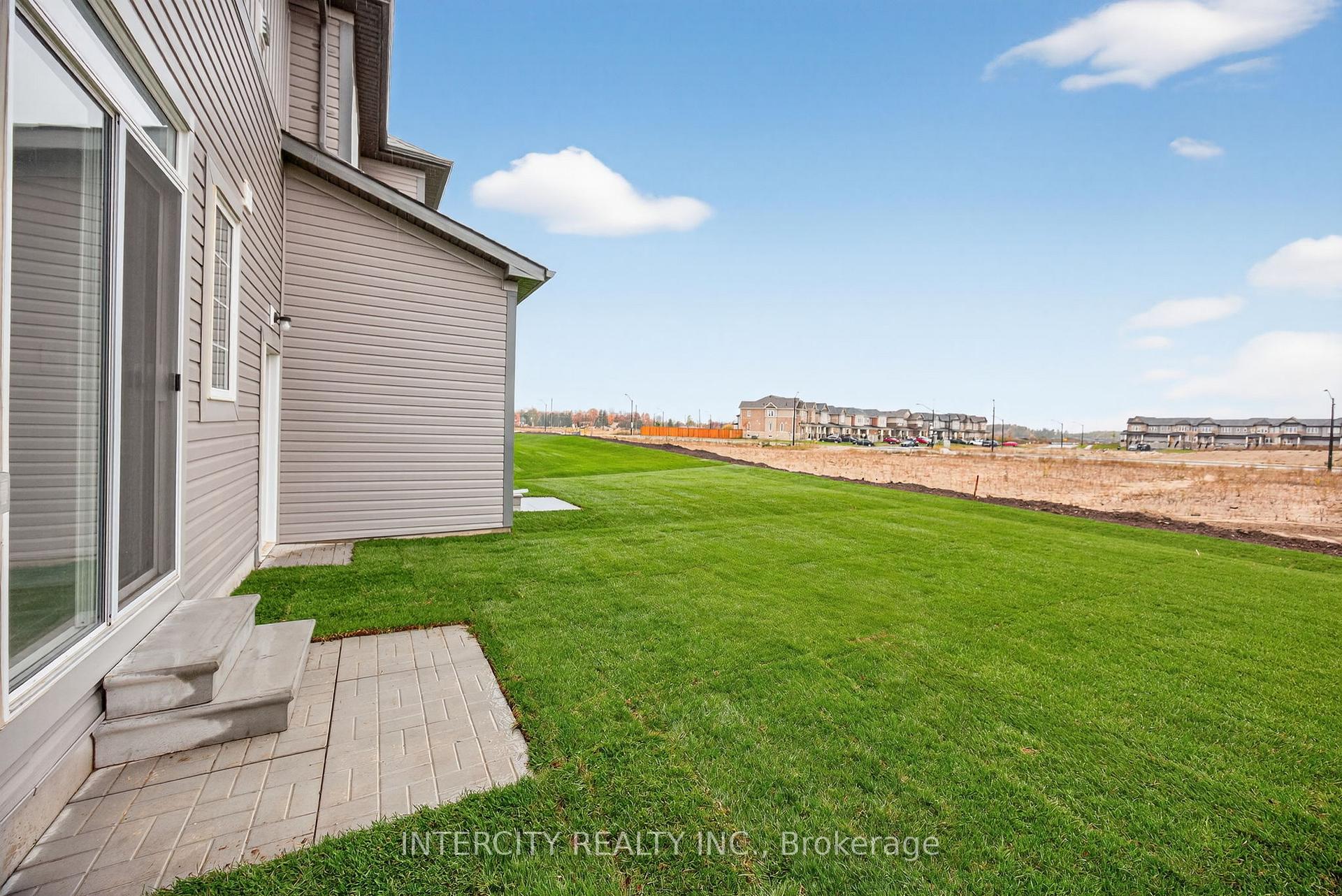 Photo 30 of 9 Avalon Drive, Wasaga Beach — HOMEH