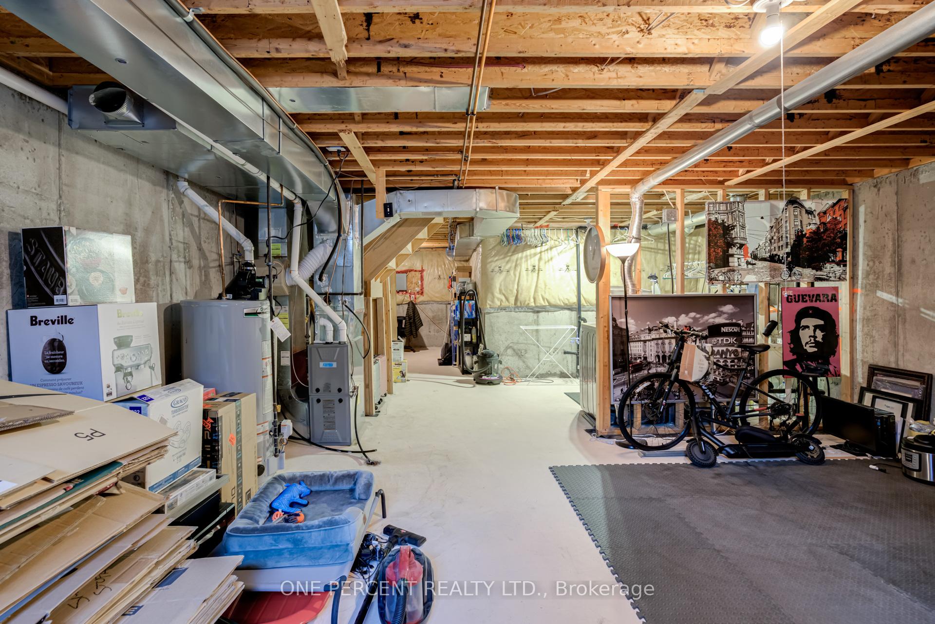 Photo 1 of 64 Lander Crescent, Vaughan, Patterson — HOMEH