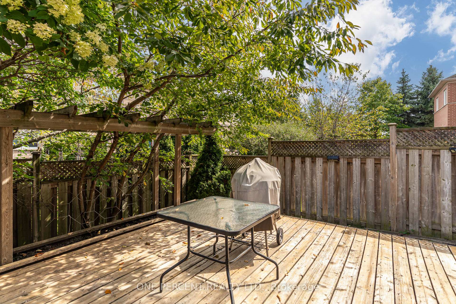 Photo 6 of 64 Lander Crescent, Vaughan, Patterson — HOMEH