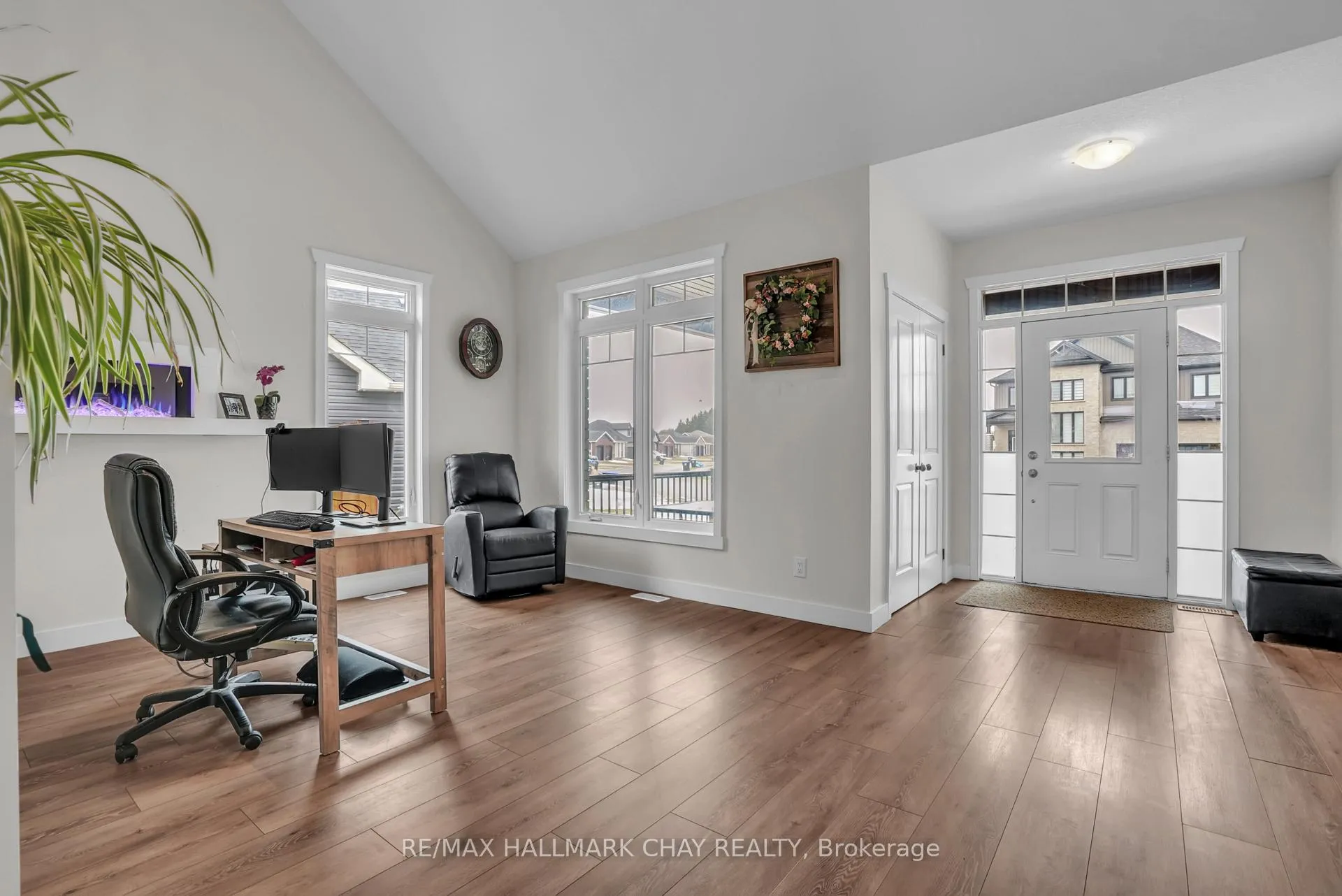Photo 8 of 47 Allenwood Road, Springwater, Elmvale — HOMEH