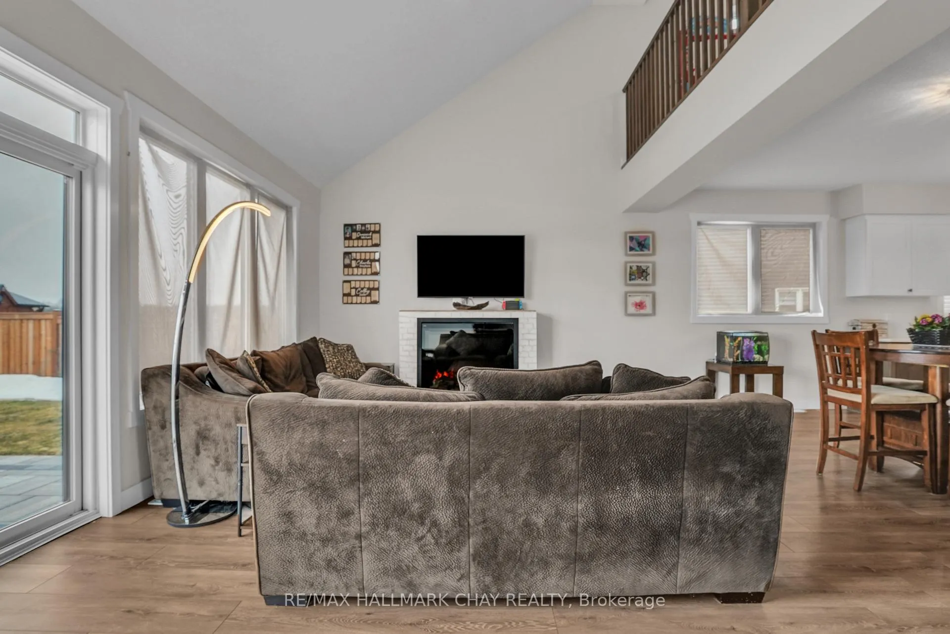 Photo 18 of 47 Allenwood Road, Springwater, Elmvale — HOMEH