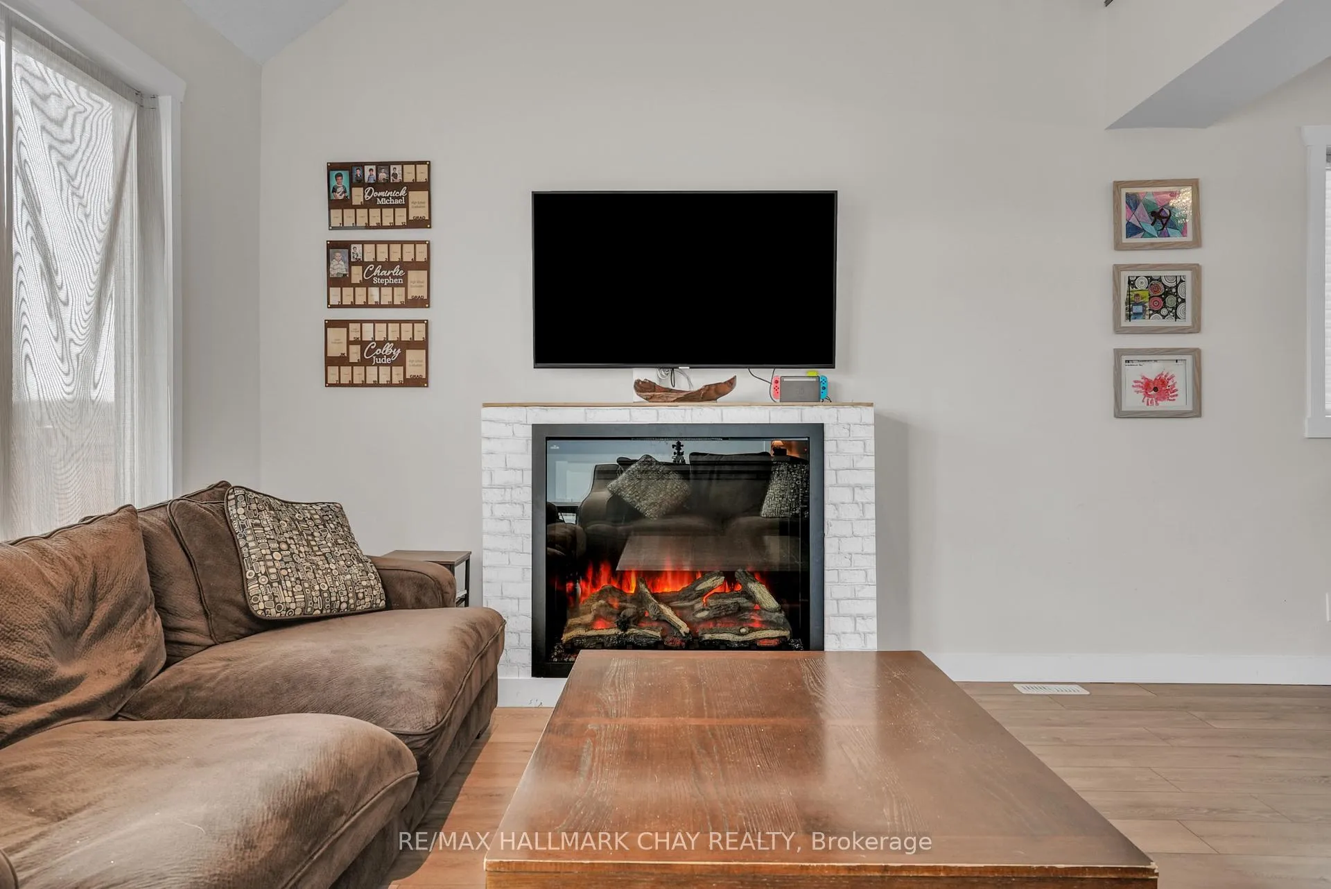 Photo 20 of 47 Allenwood Road, Springwater, Elmvale — HOMEH