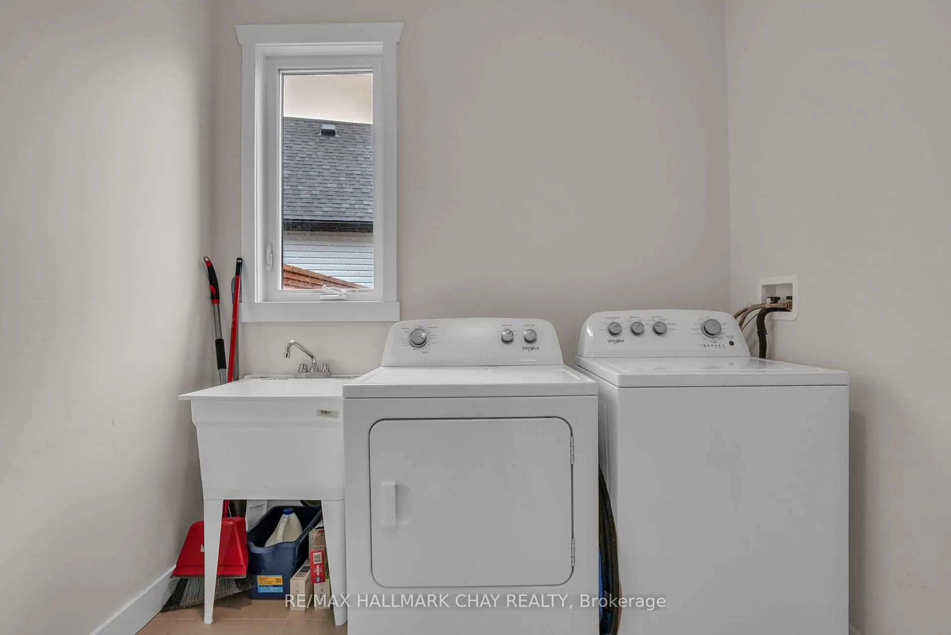 Photo 27 of 47 Allenwood Road, Springwater, Elmvale — HOMEH