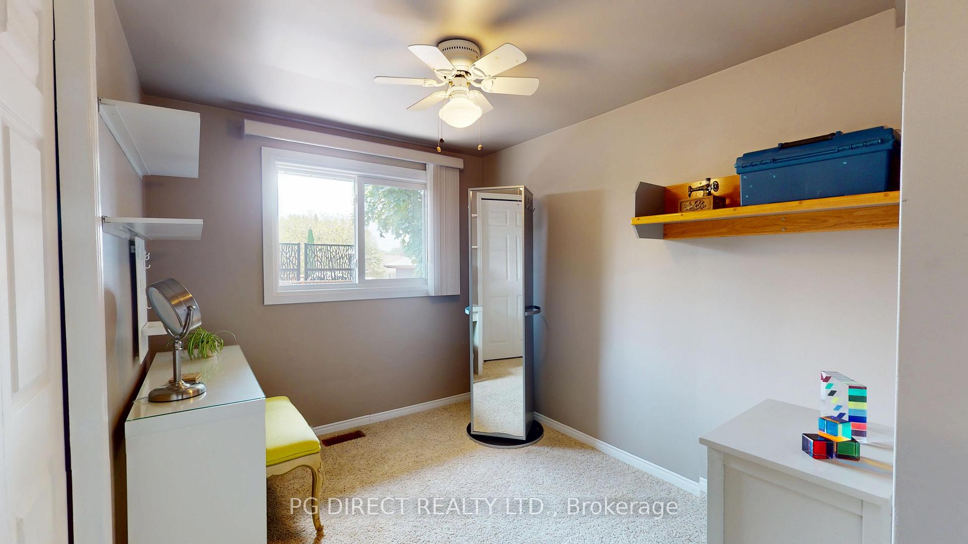 Photo 8 of 348 Wintergreen Drive, Waterloo, North Lakeshore — HOMEH