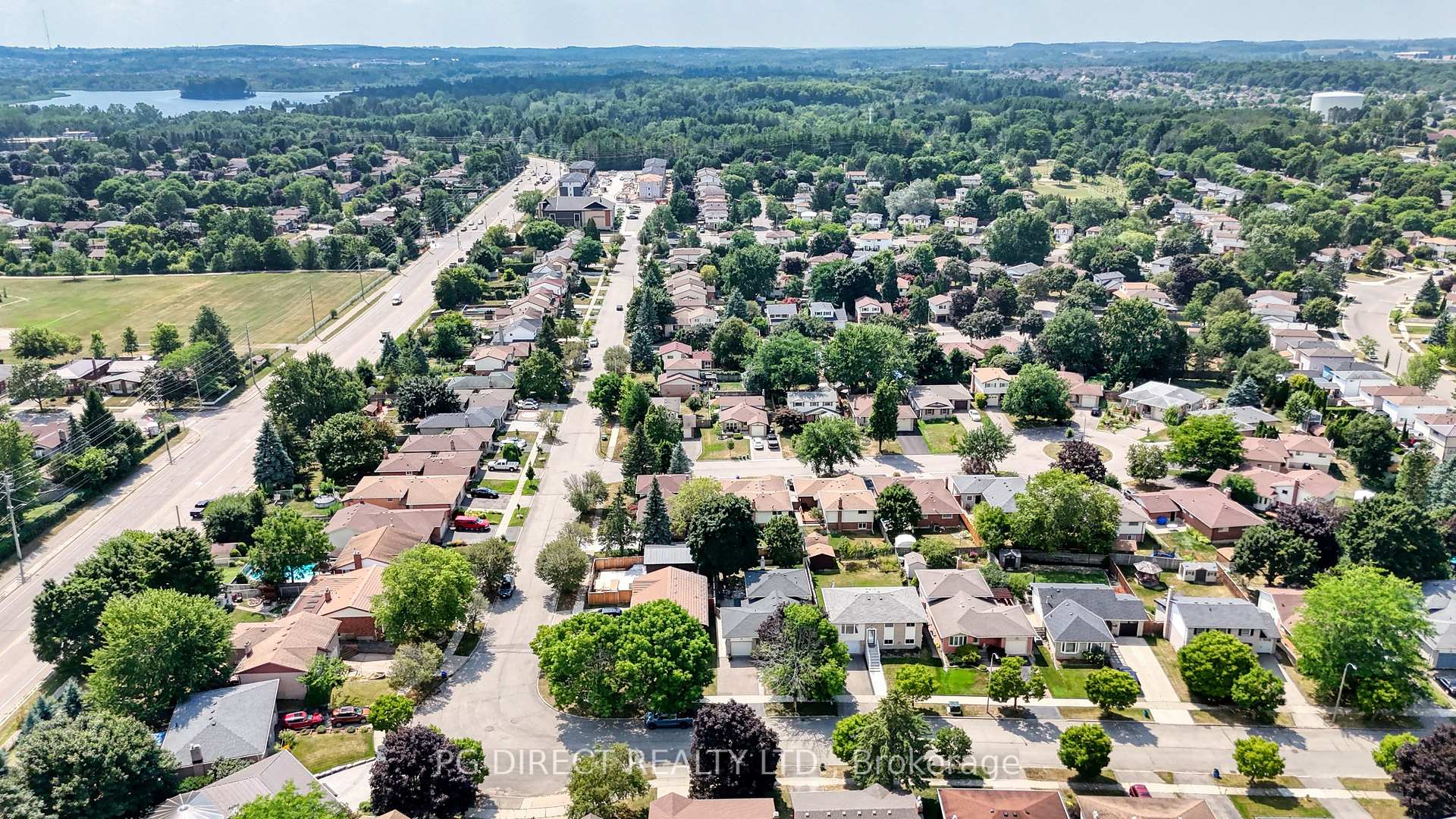 Photo 12 of 348 Wintergreen Drive, Waterloo, North Lakeshore — HOMEH