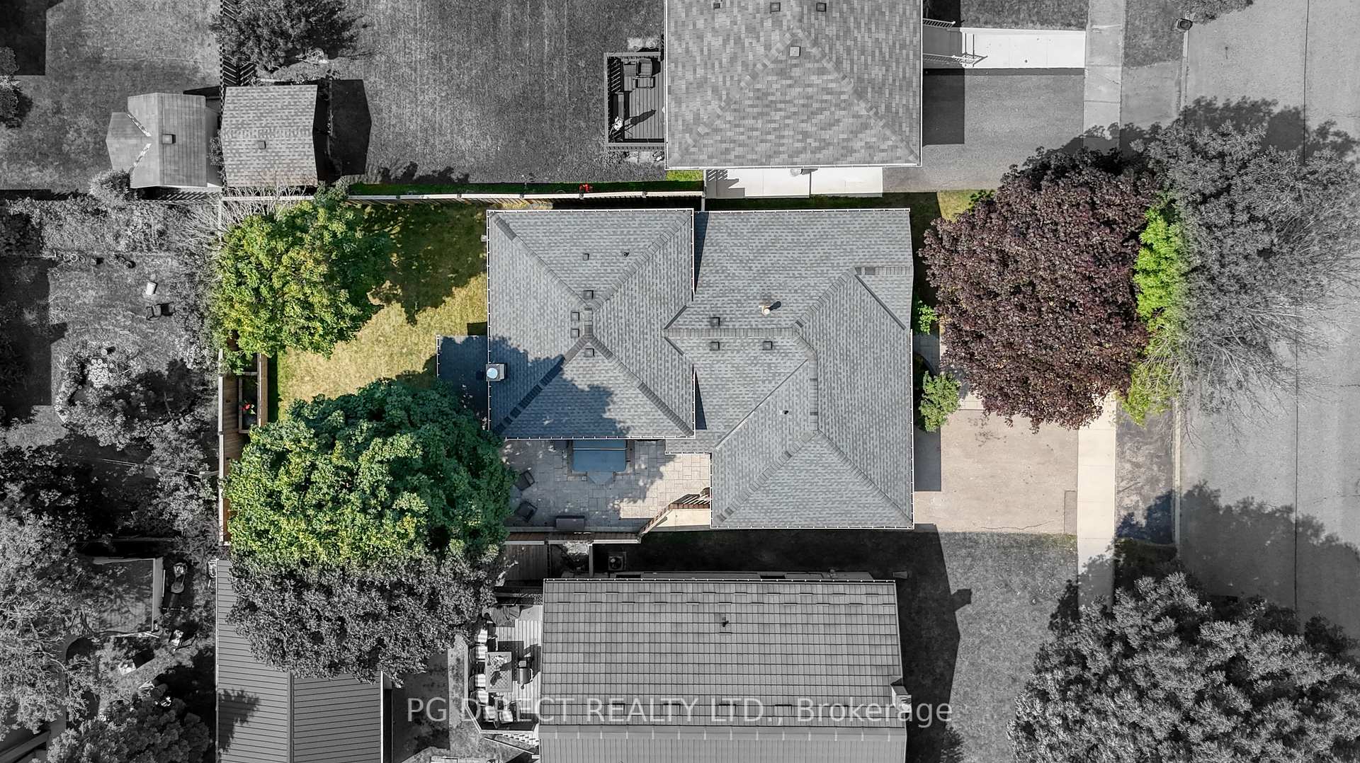 Photo 13 of 348 Wintergreen Drive, Waterloo, North Lakeshore — HOMEH