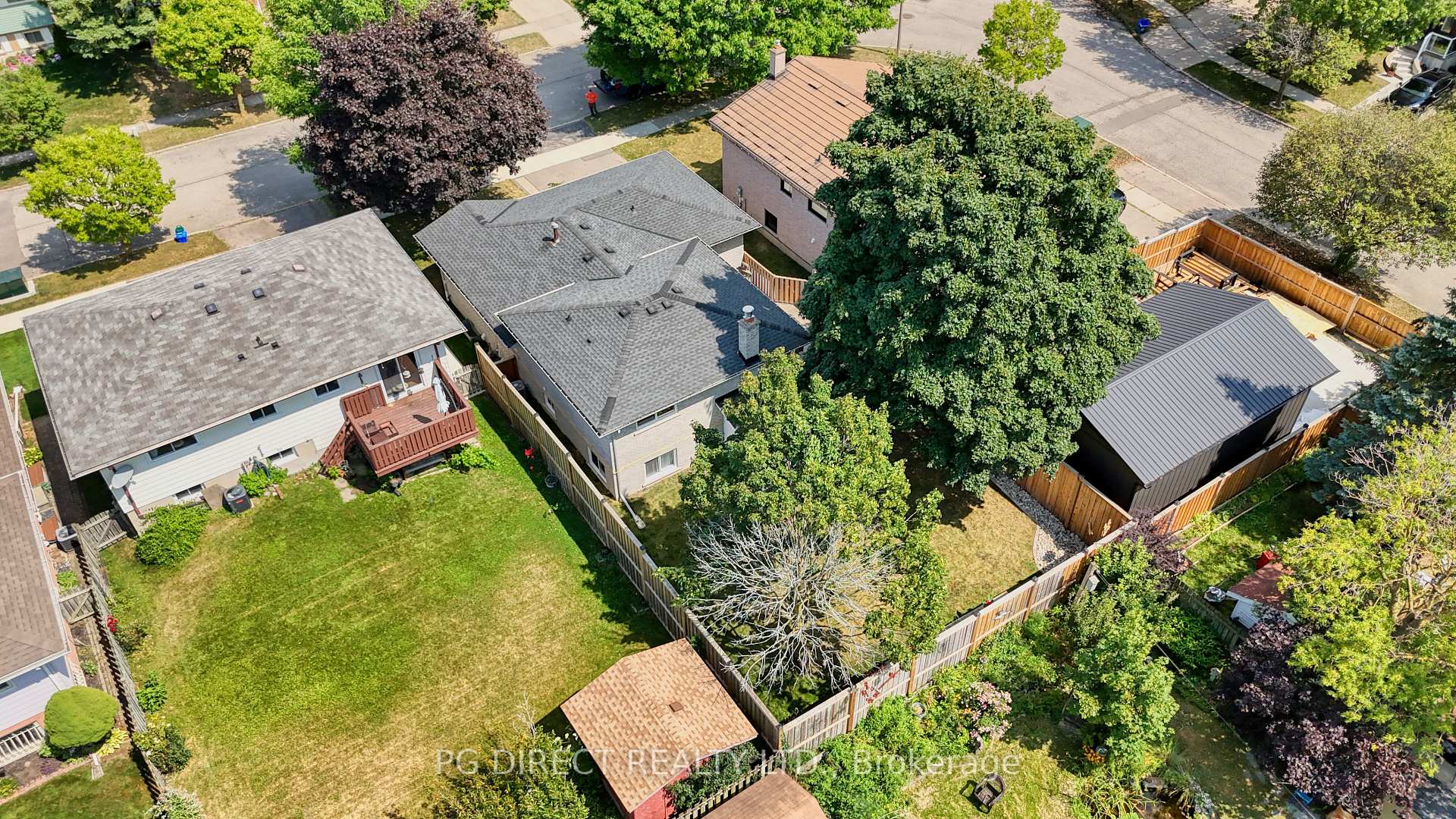 Photo 14 of 348 Wintergreen Drive, Waterloo, North Lakeshore — HOMEH