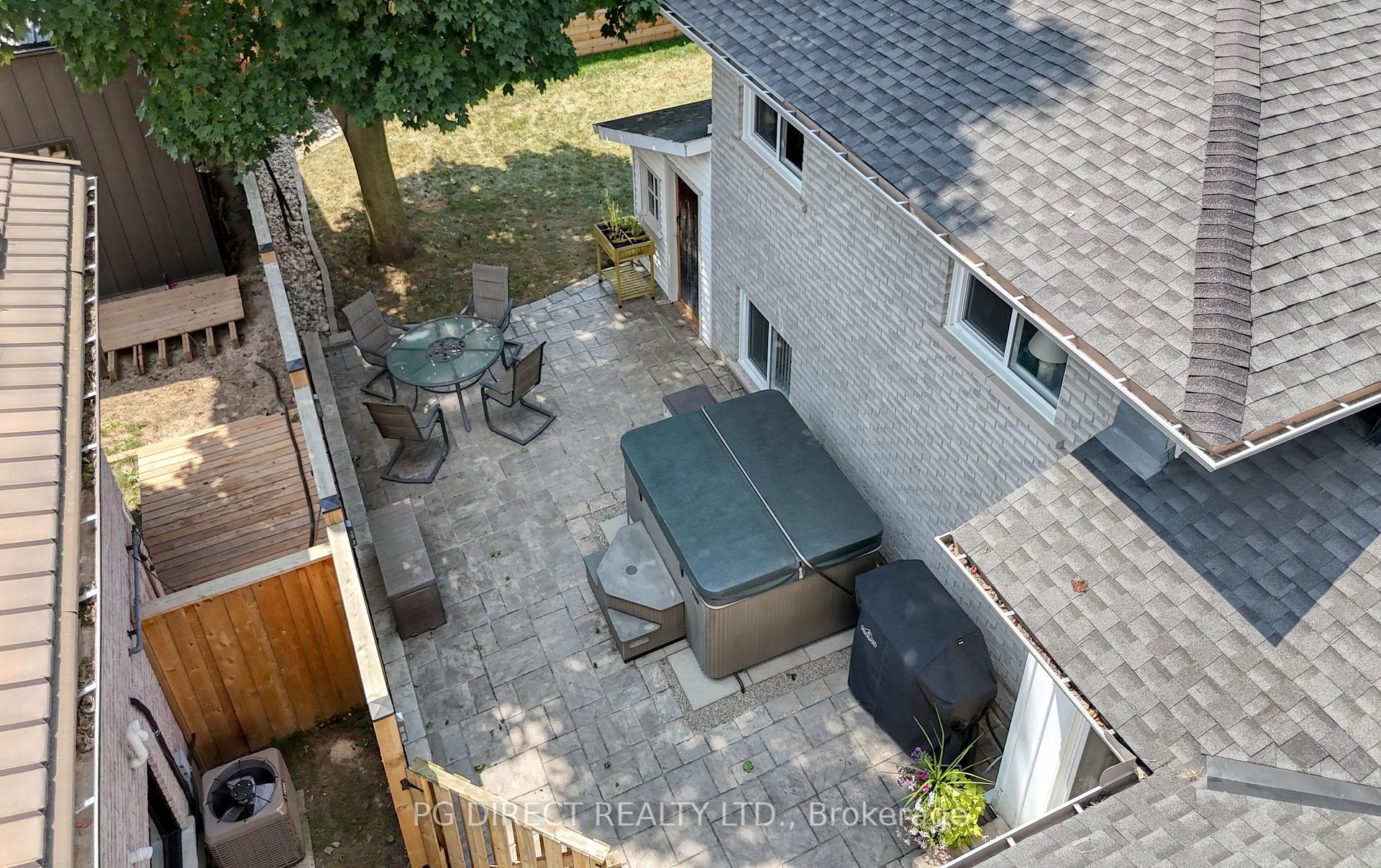 Photo 15 of 348 Wintergreen Drive, Waterloo, North Lakeshore — HOMEH