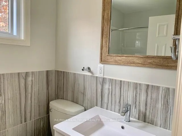 Photo 9 of Unit 2, 256 Dunlop Street W, Barrie, Queen's Park — HOMEH